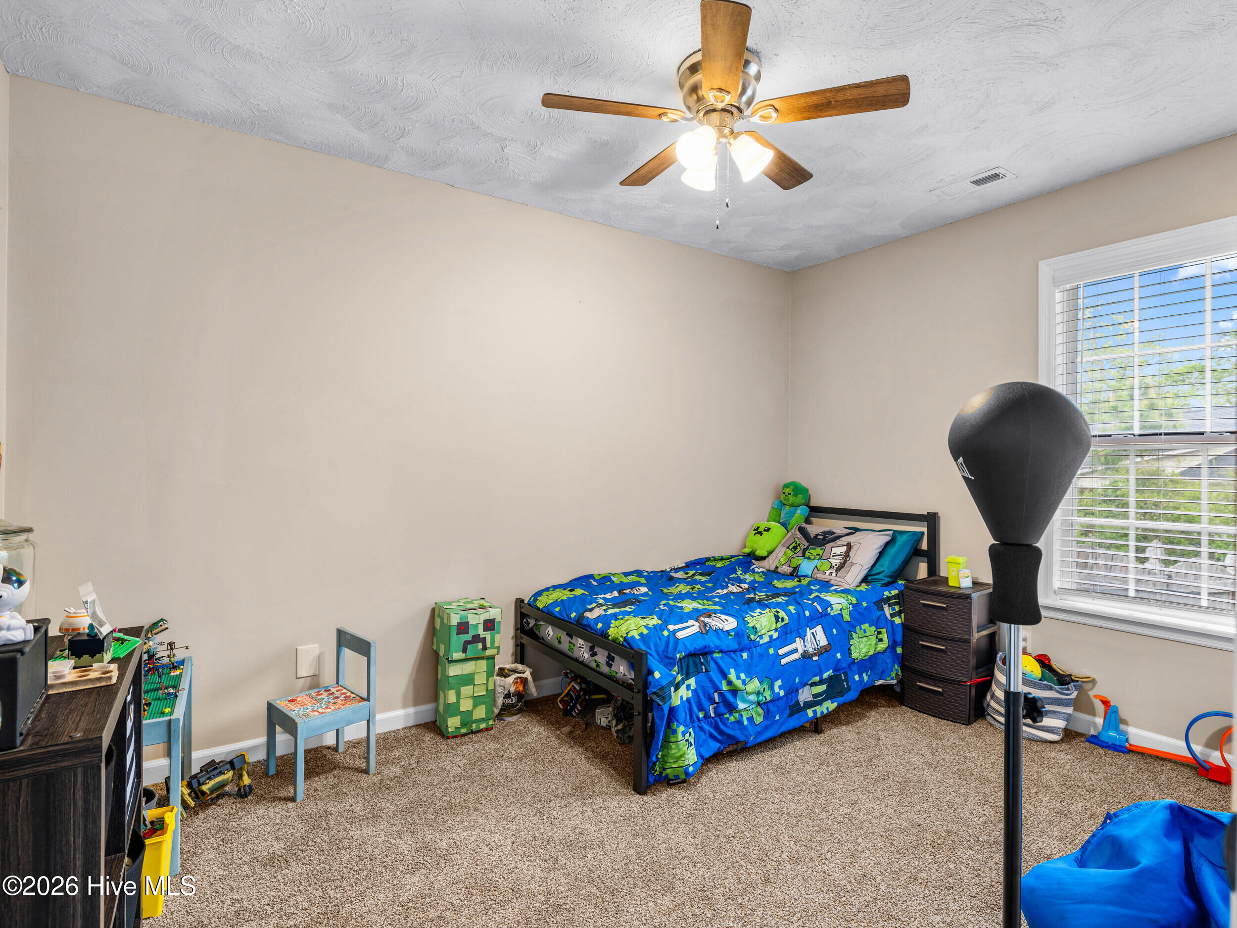 100567636 | Photo 32