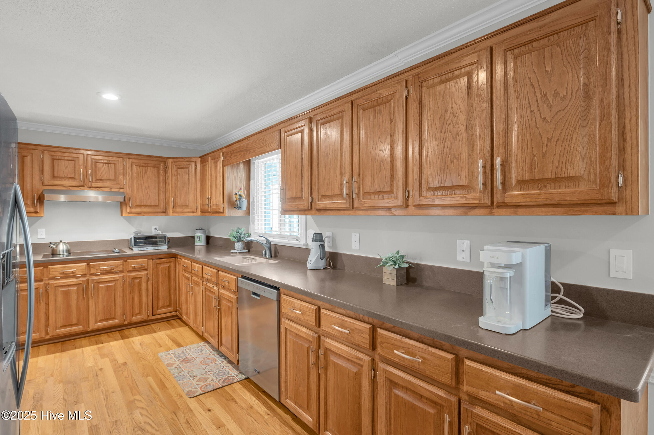 100537583 | Photo 18