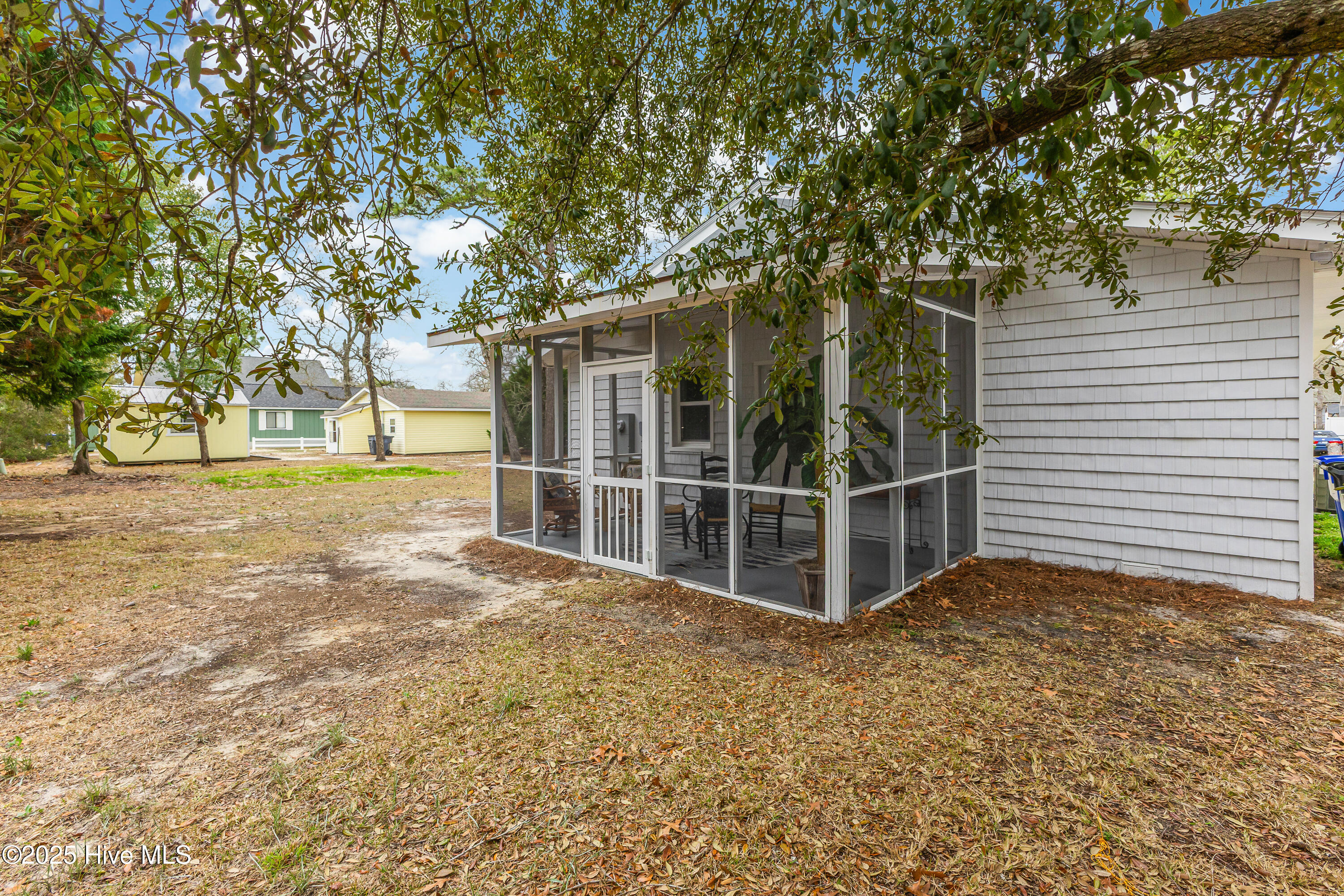 100501720 | Photo 37