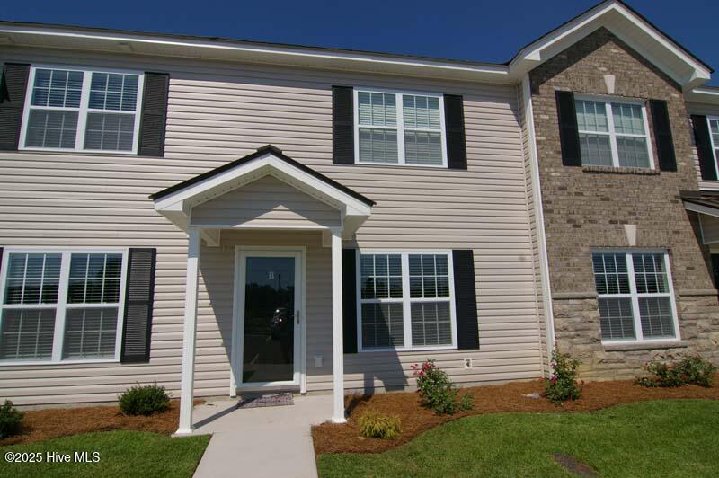 100 Chandler, Greenville, North Carolina, 2 Bedroom Bedrooms, 4 Room Rooms,2 BathroomBathrooms,Townhouse,For sale,Chandler,100593832 100 Chandler, Greenville, North Carolina, 2 Bedroom Bedrooms, 4 Room Rooms,2 BathroomBathrooms,Townhouse,For sale,Chandler,100593832