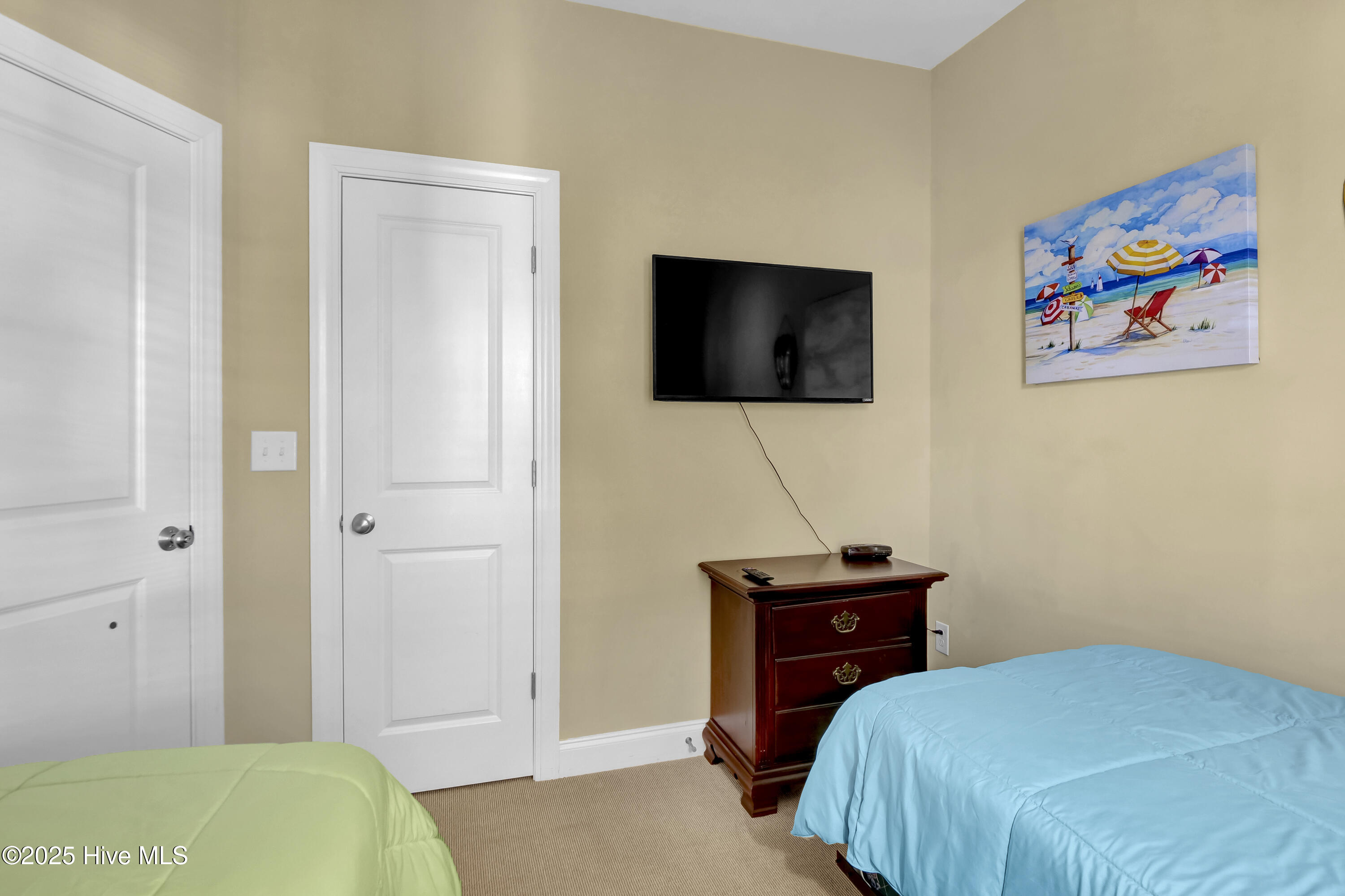 100526257 | Photo 17