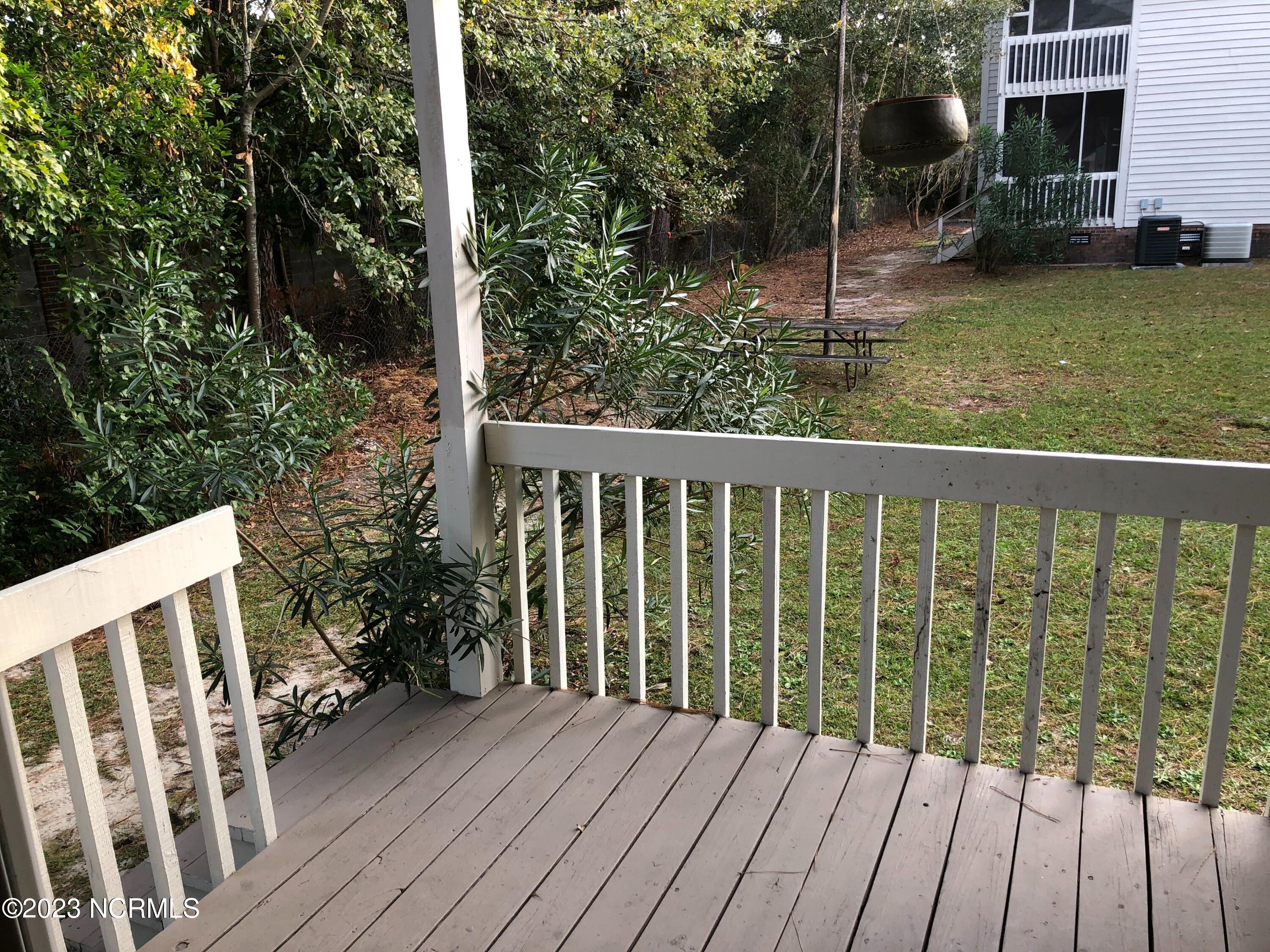 100565726 | Photo 22