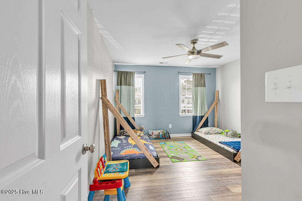 100524146 | Photo 40