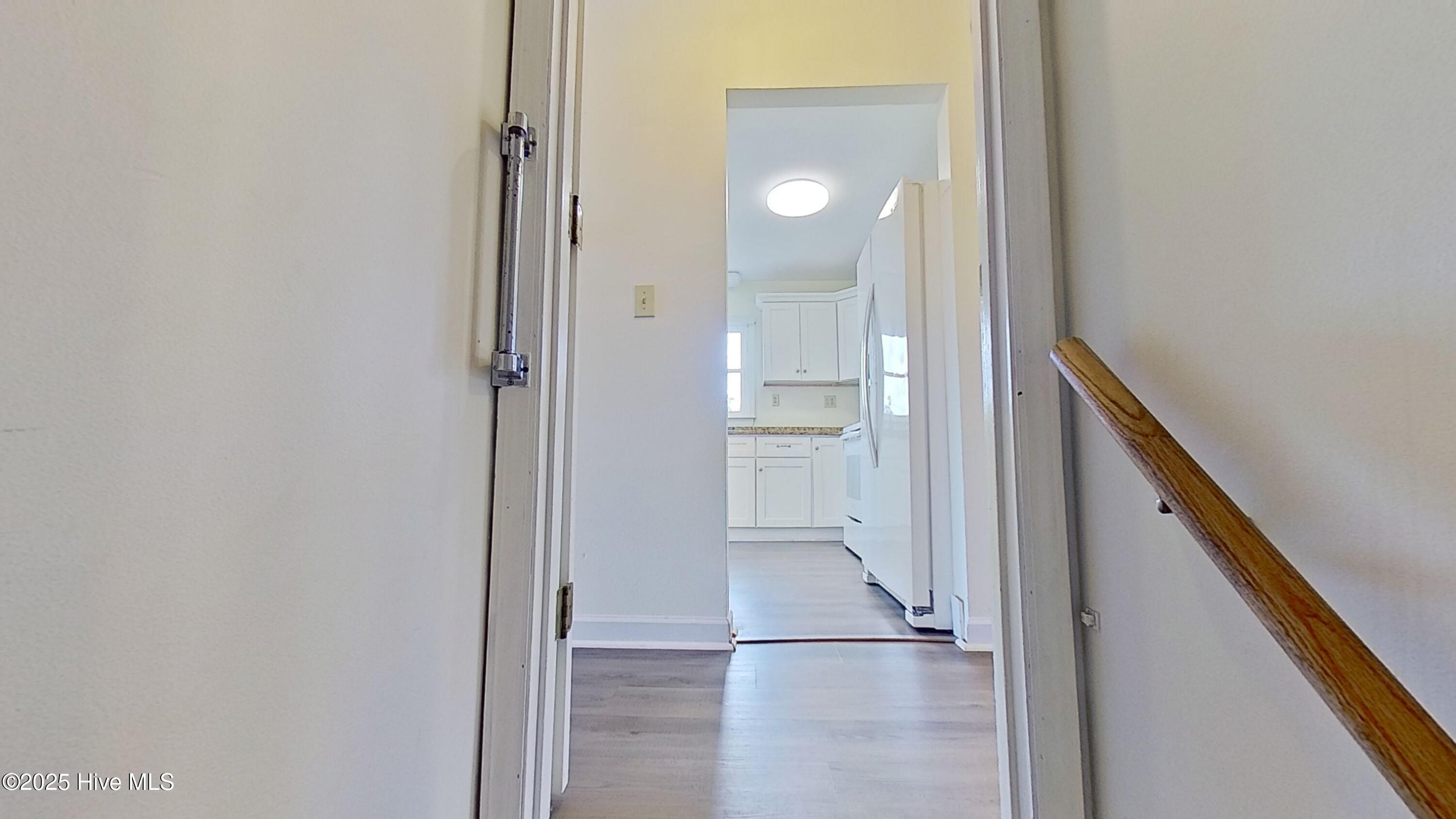 100543059 | Photo 46