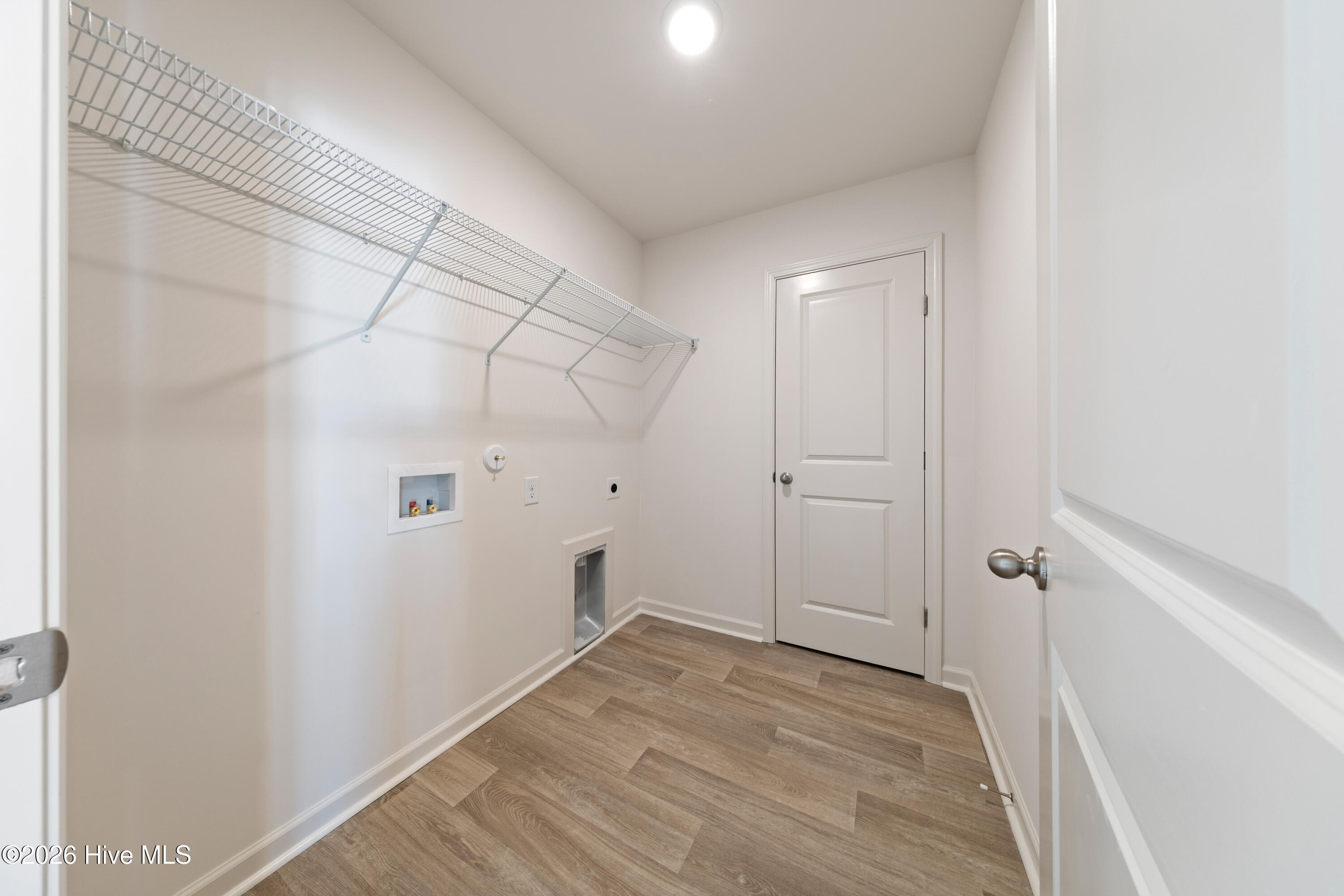 100546479 | Photo 23