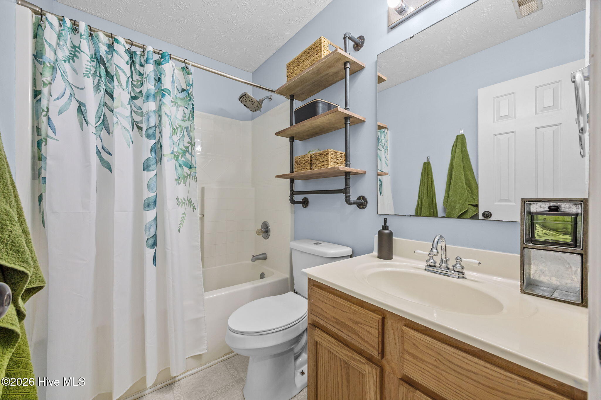 100549492 | Photo 30