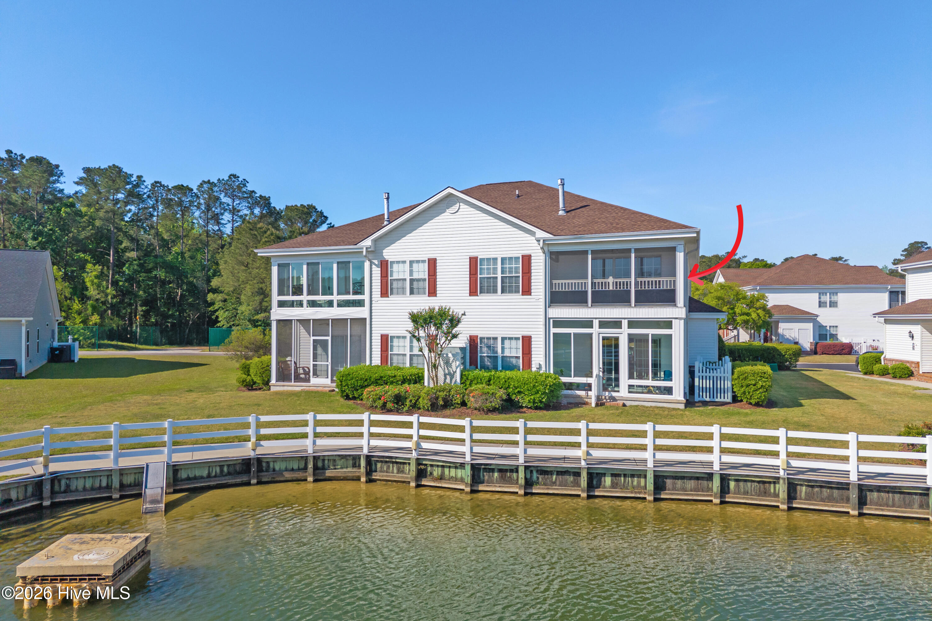 100567546 | Photo 52