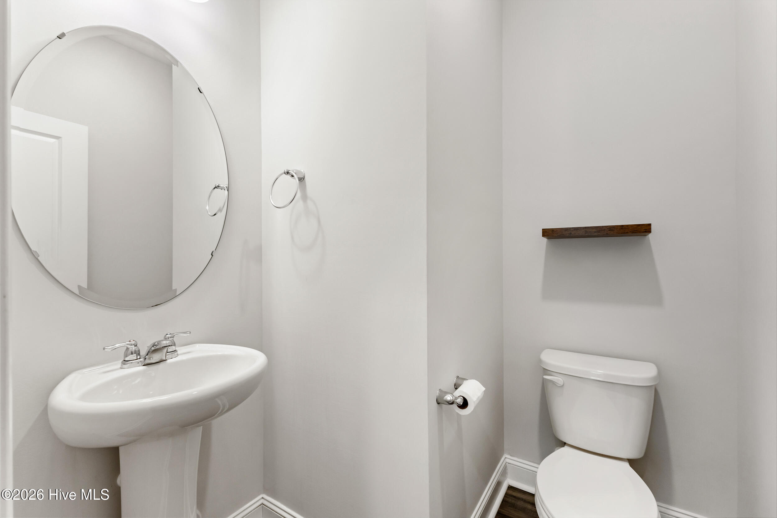 100535849 | Photo 16