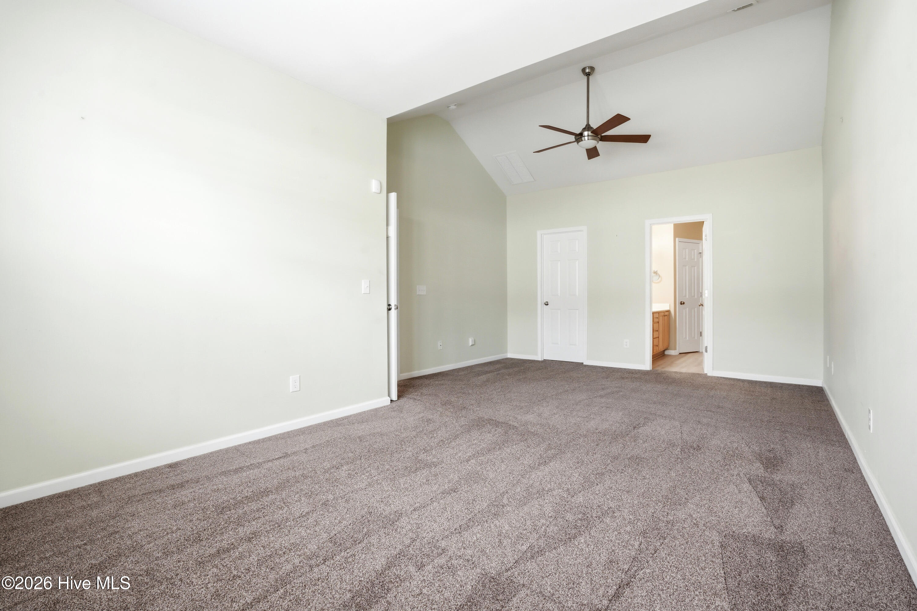 100564881 | Photo 29