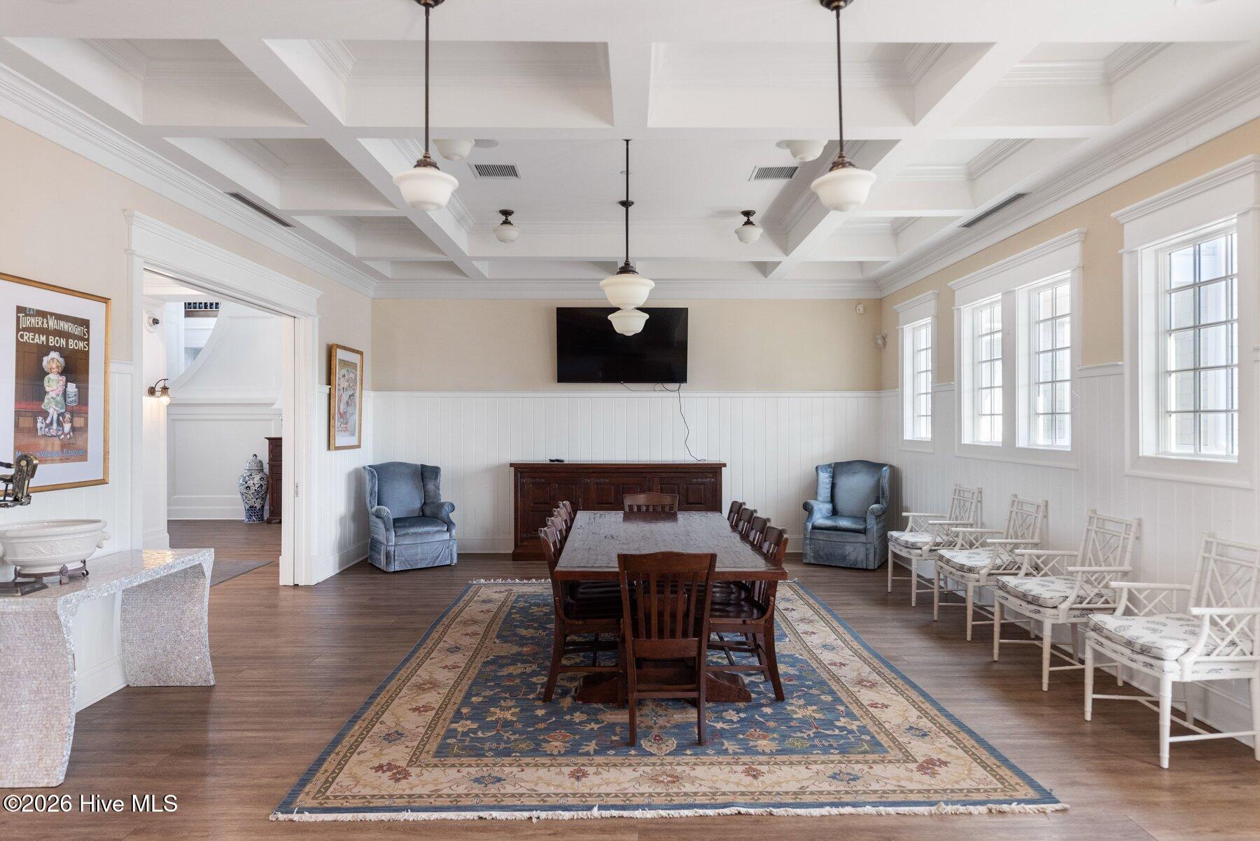 100558879 | Photo 68