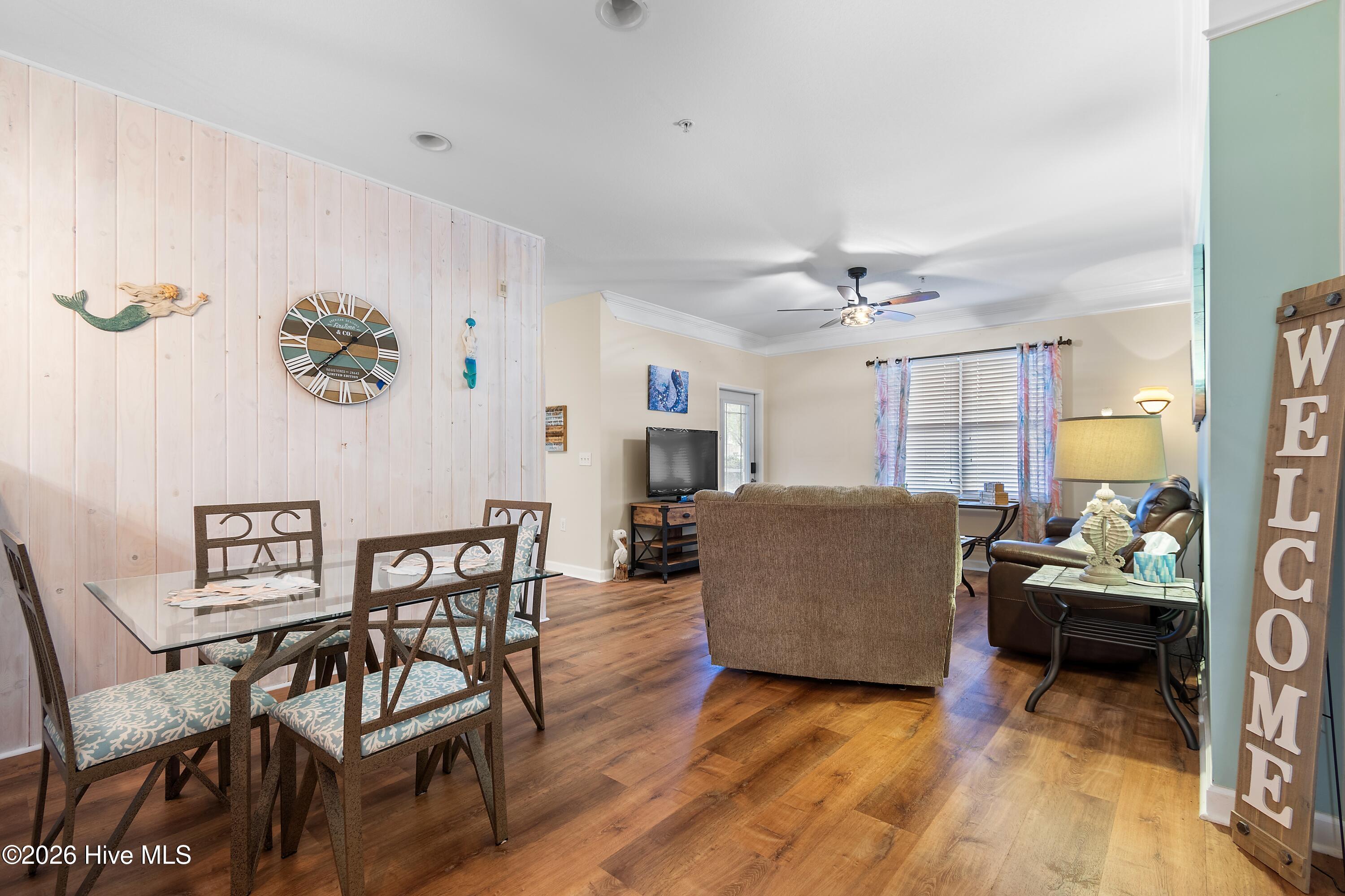 100566466 | Photo 14