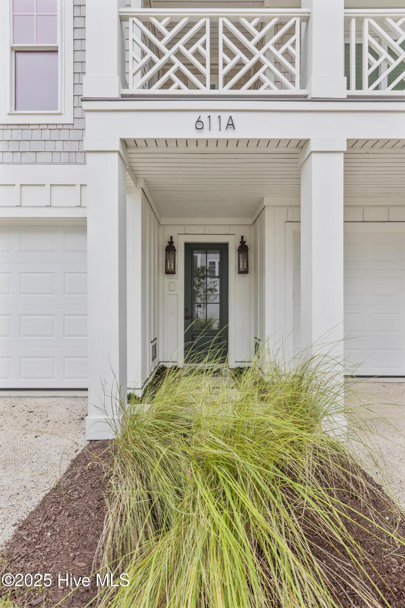 100565849 | Photo 82