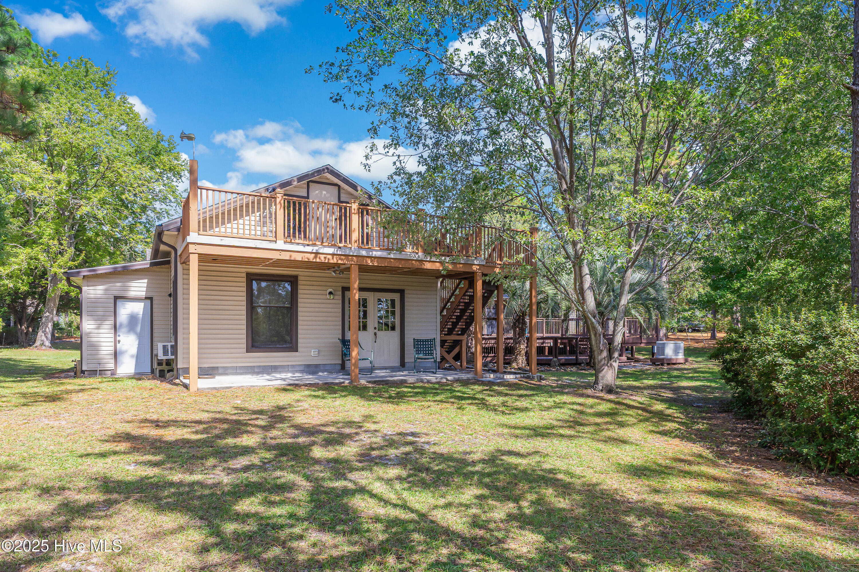 100538127 | Photo 46