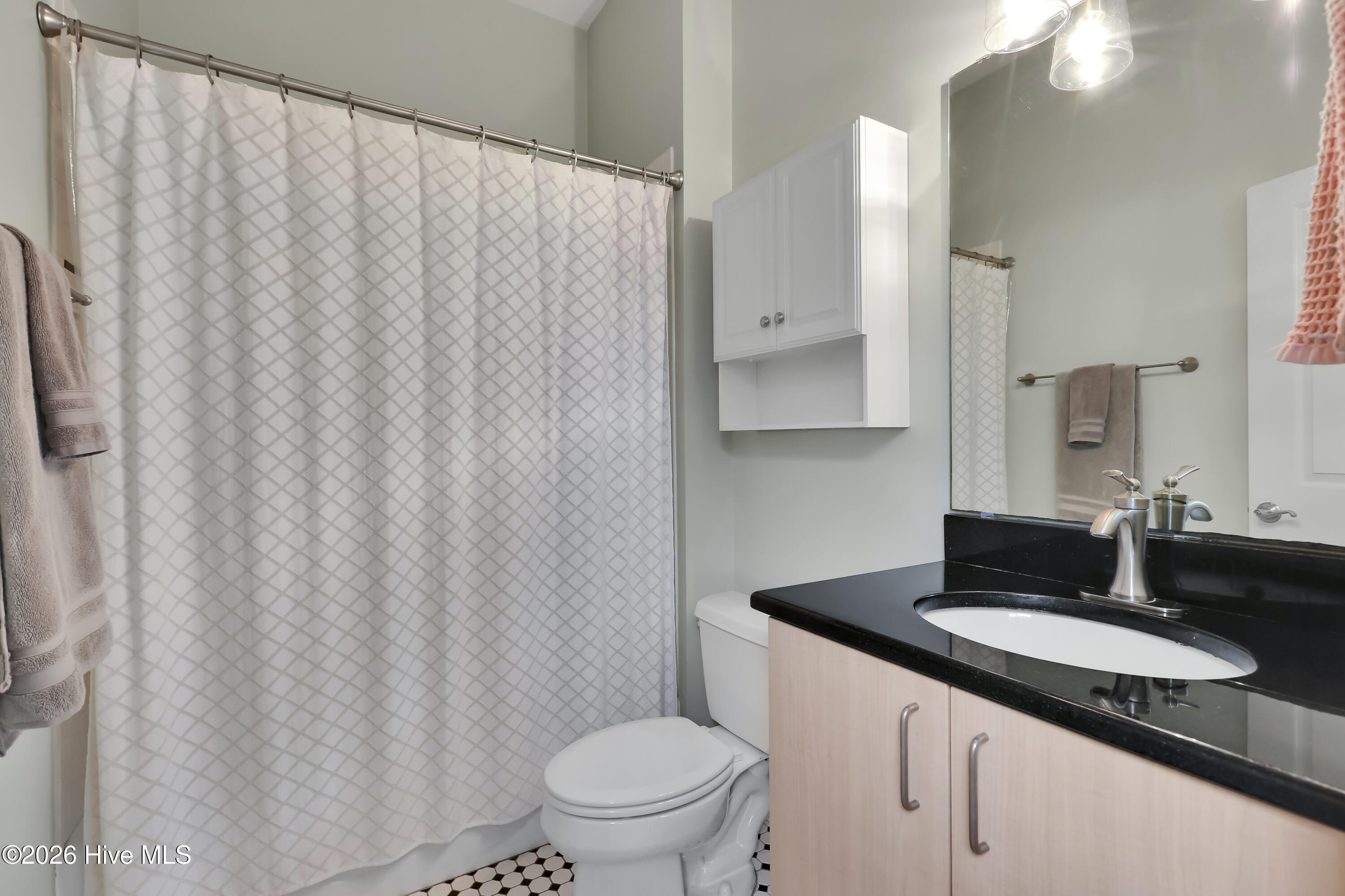 100553344 | Photo 26