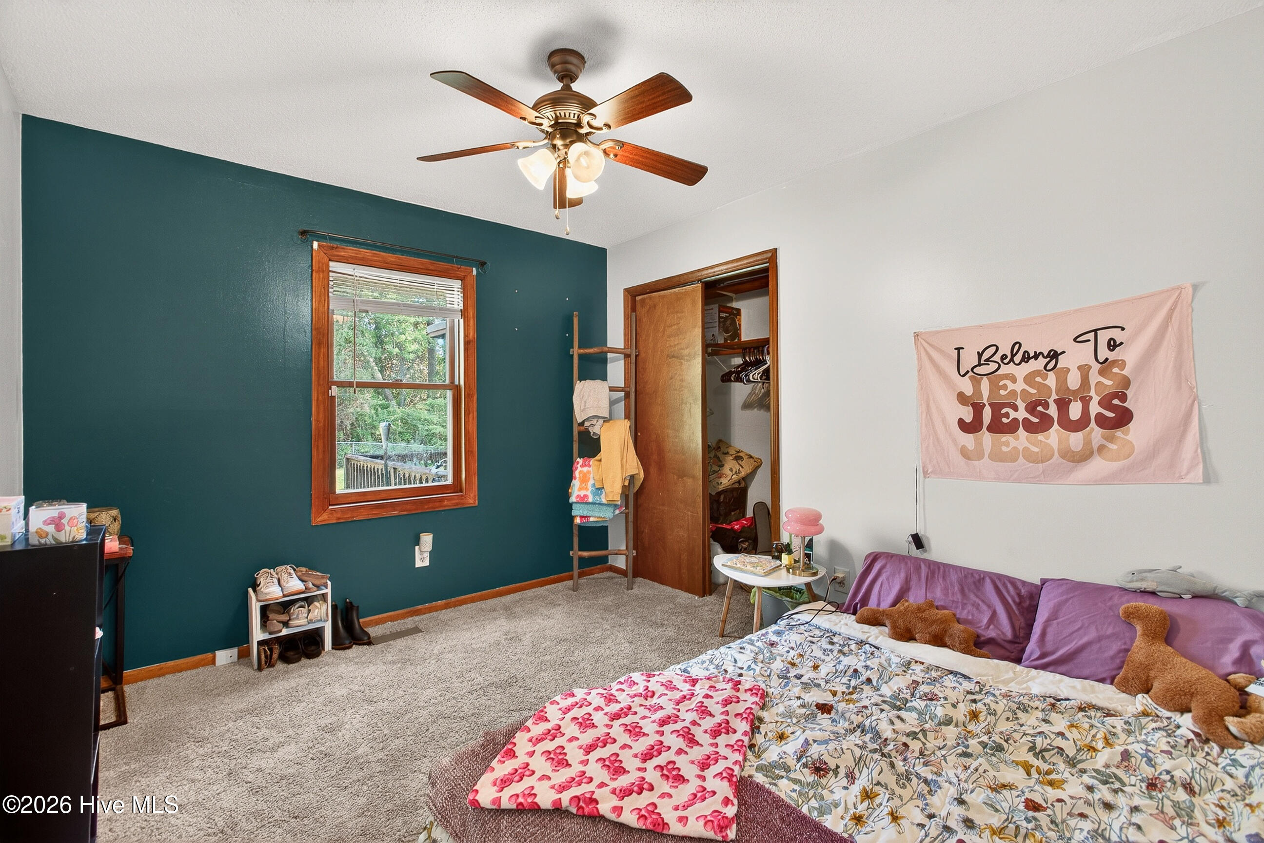 100570102 | Photo 20