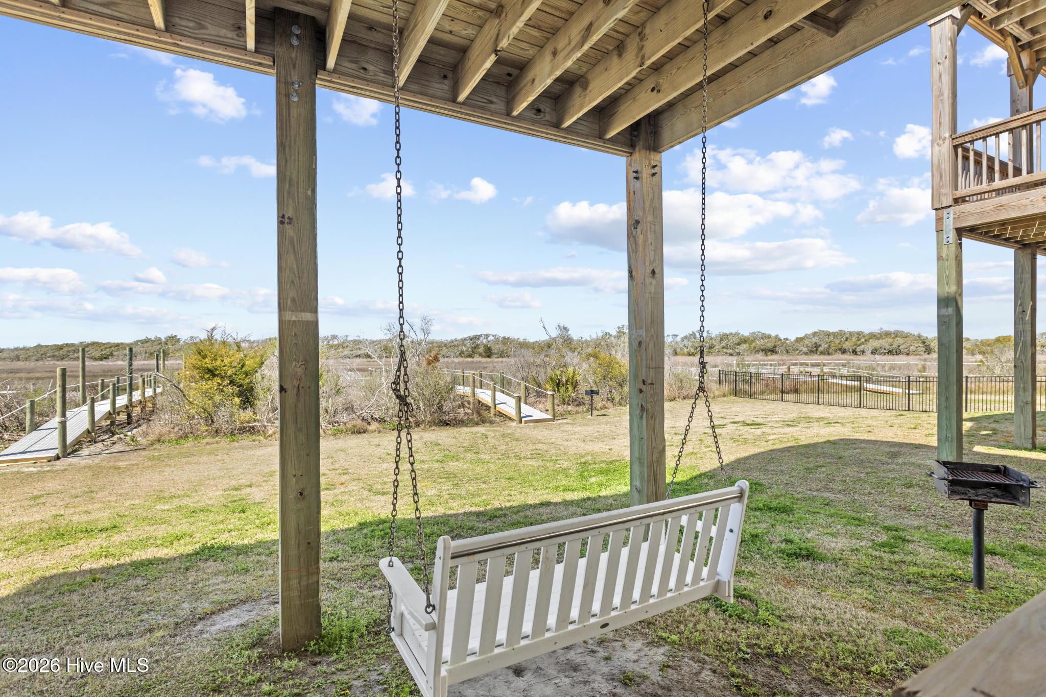 100562400 | Photo 37