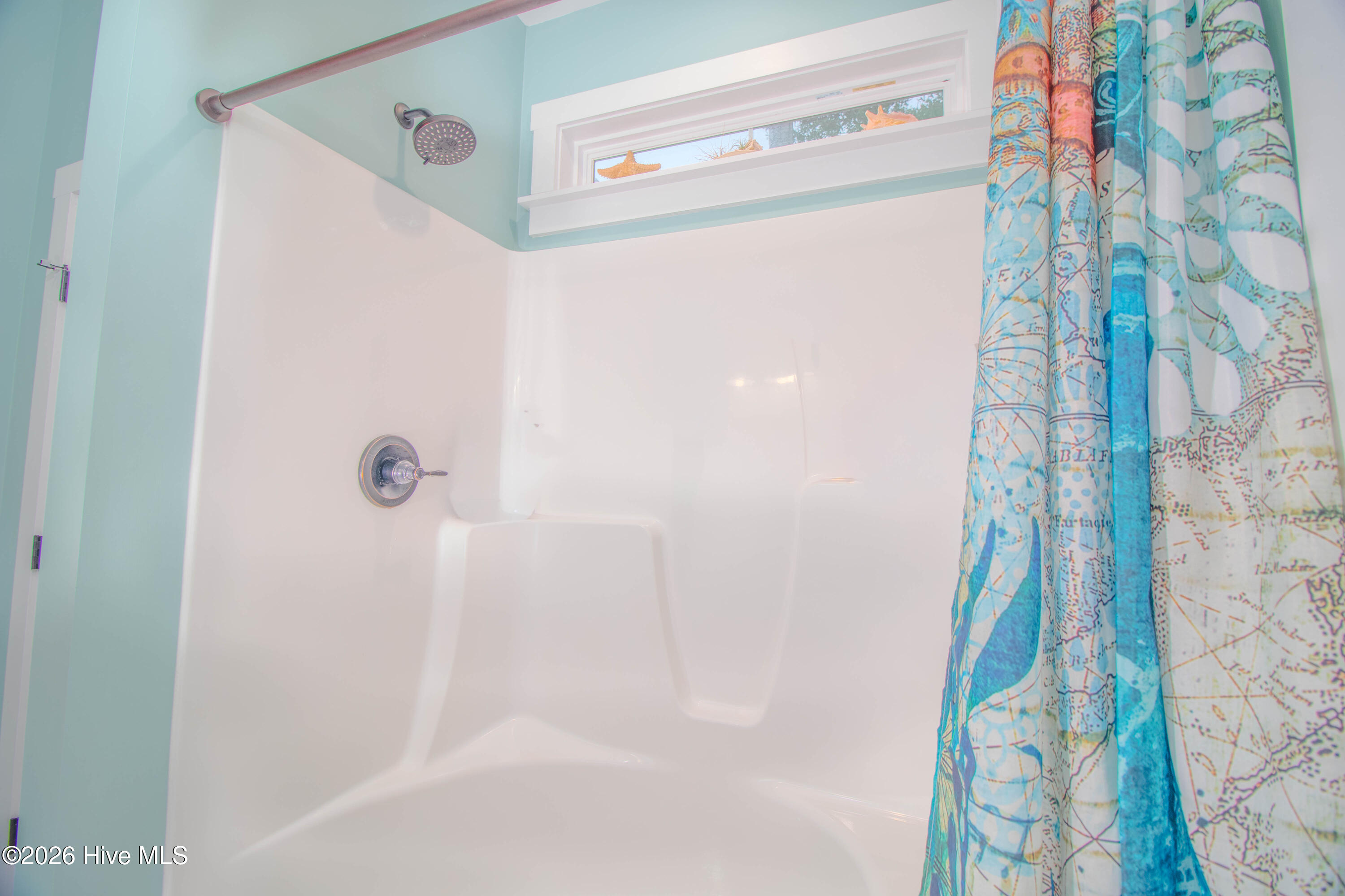 100570051 | Photo 19