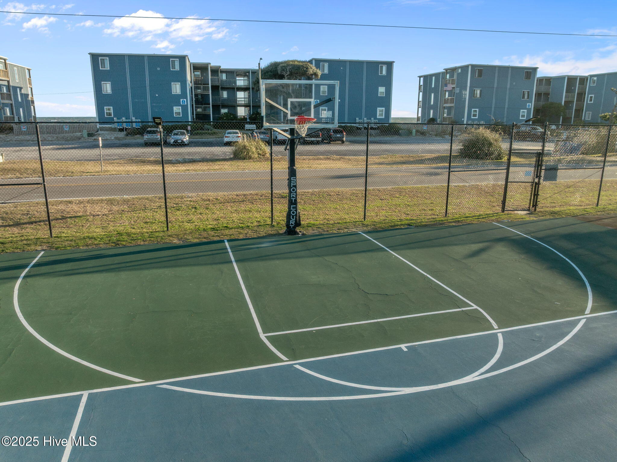 100546610 | Photo 32