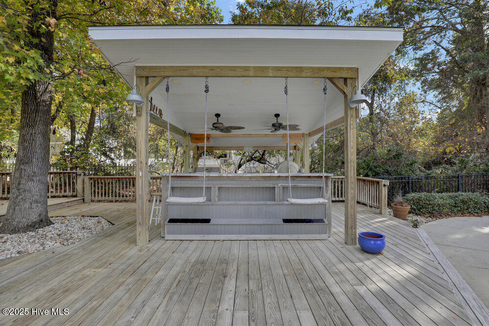 100542503 | Photo 47