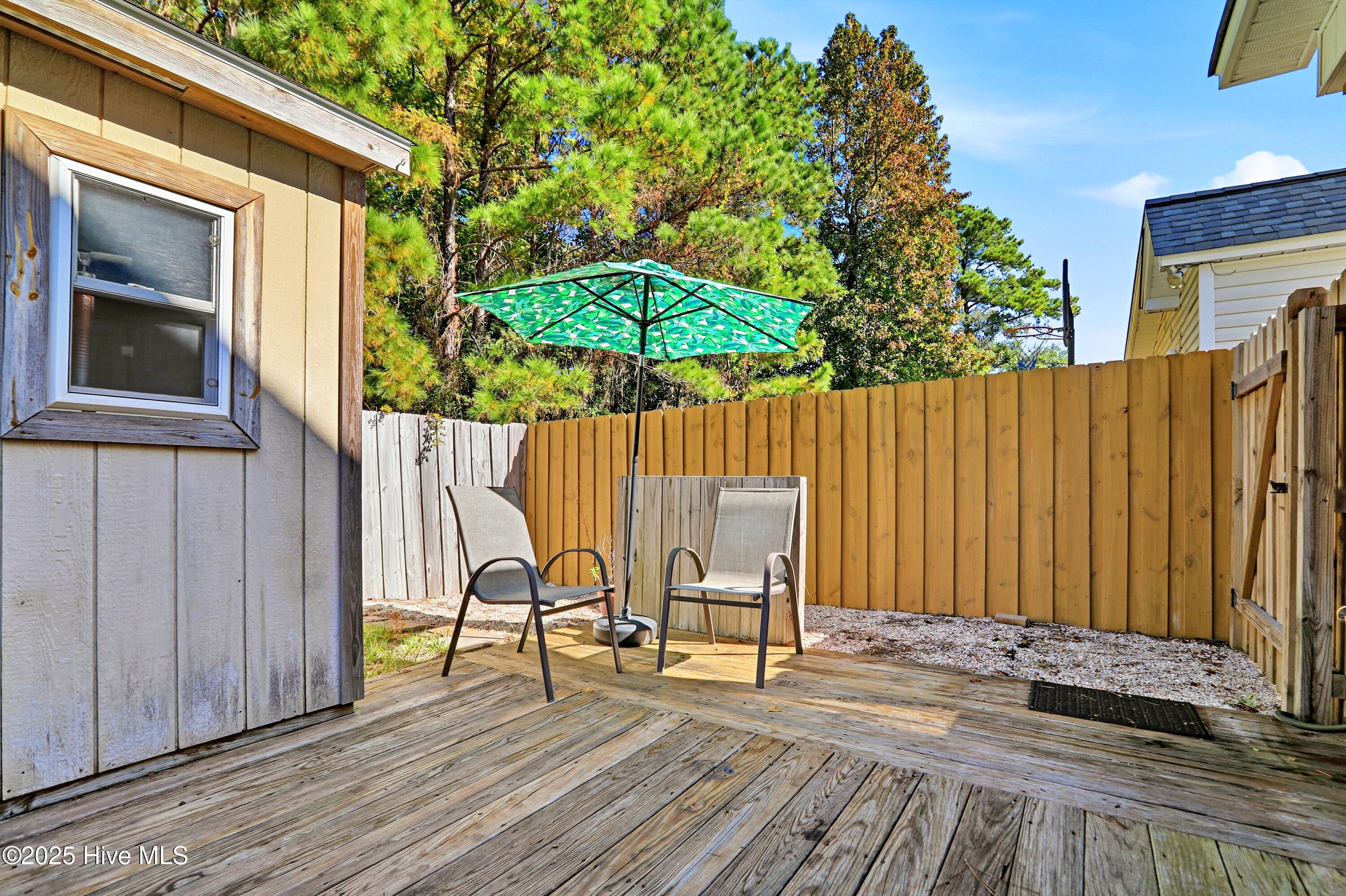 100539974 | Photo 42