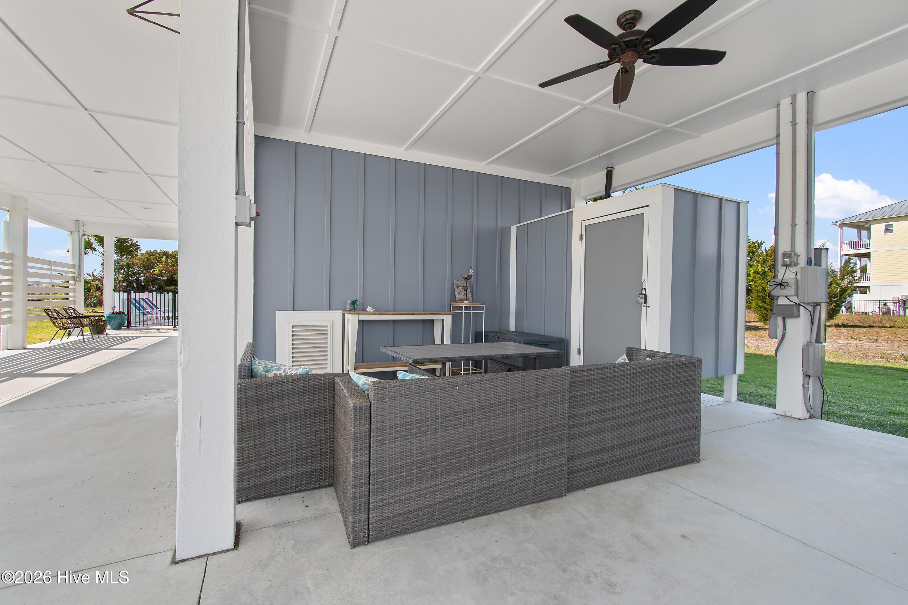 100567916 | Photo 12