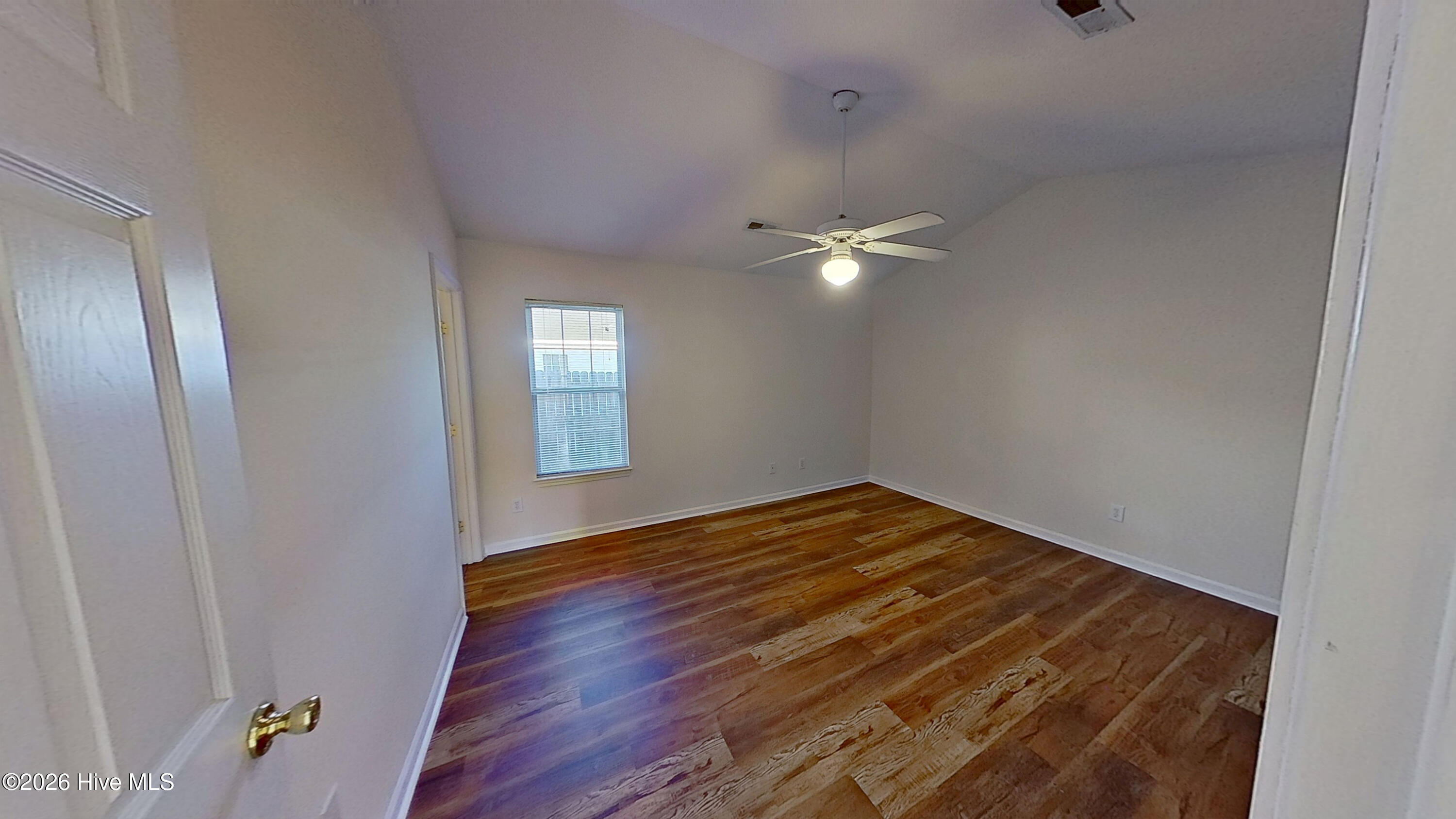 15-721 Tabor Lane
