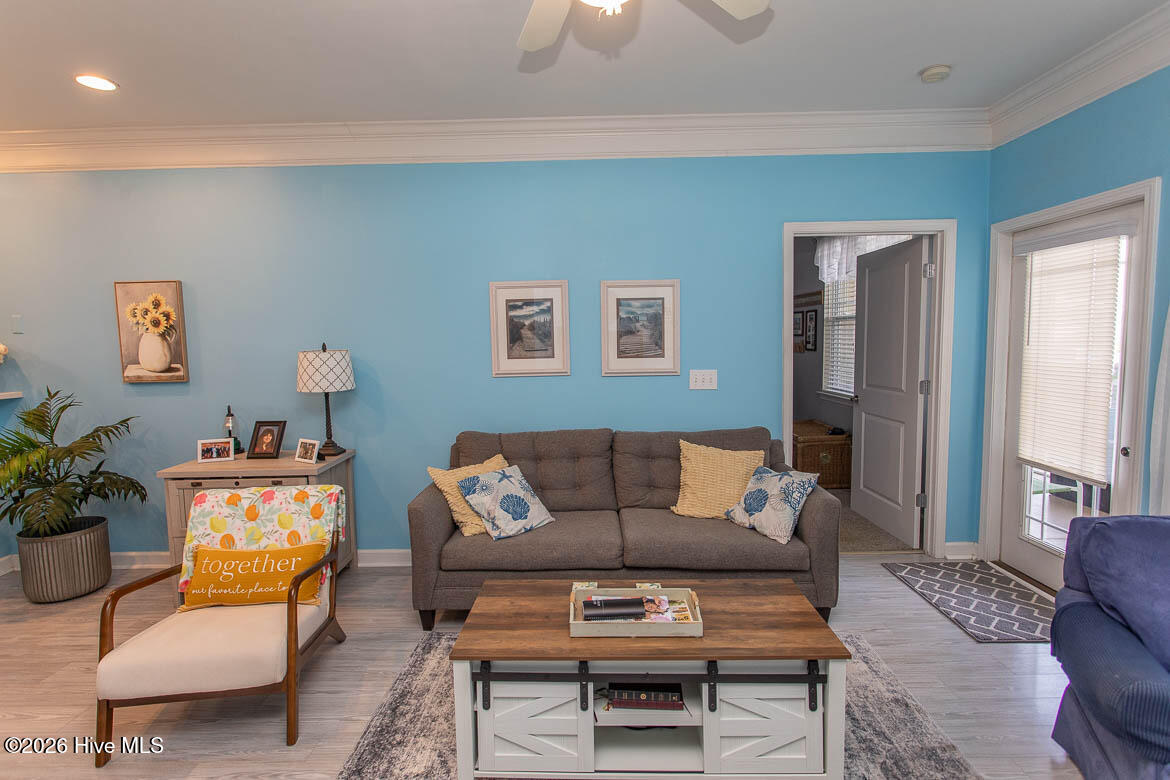 100496109 | Photo 13