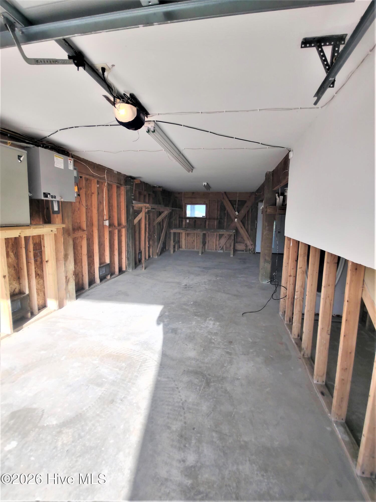 100553639 | Photo 22