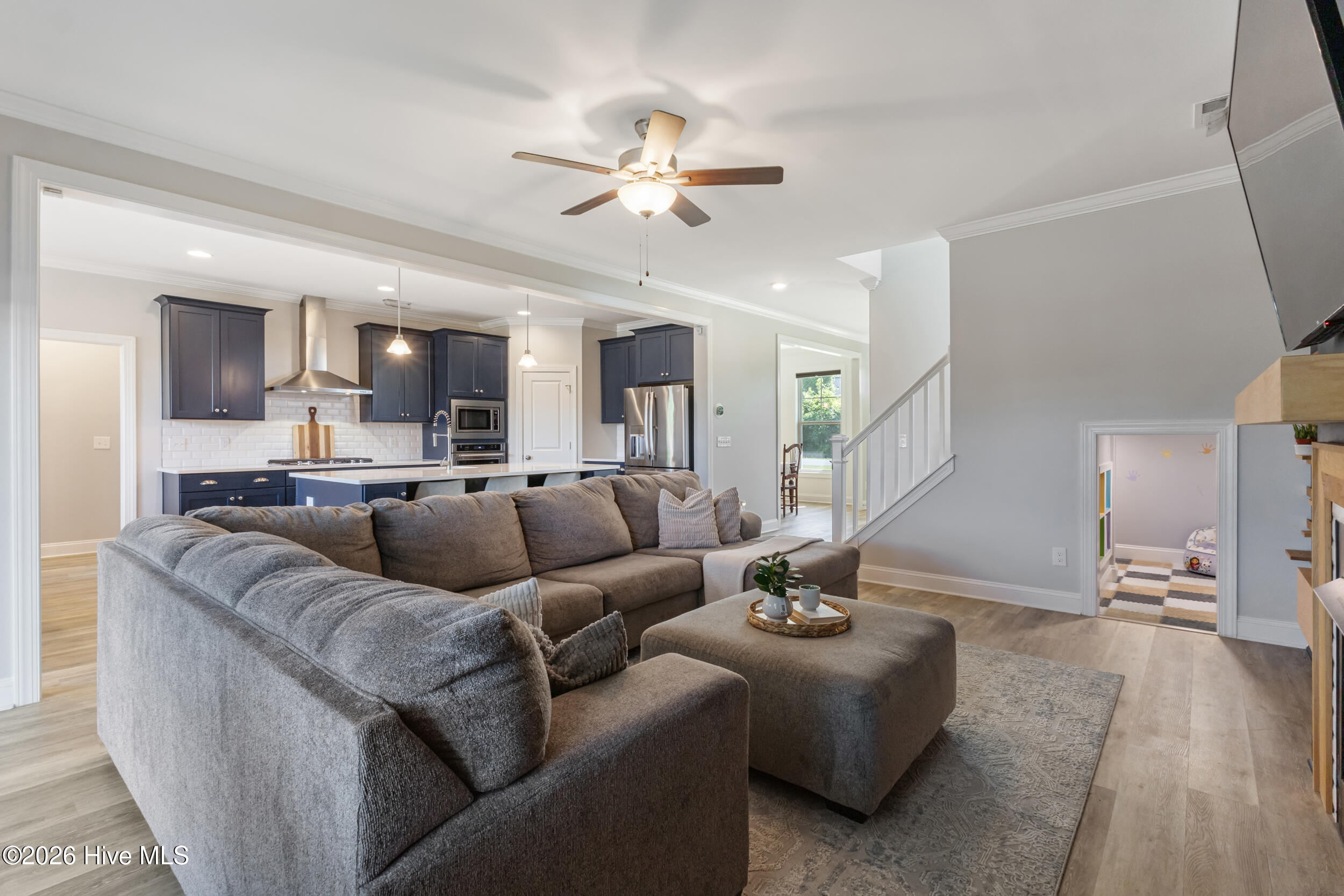 100569391 | Photo 13