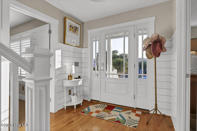 100552893 | Photo 16