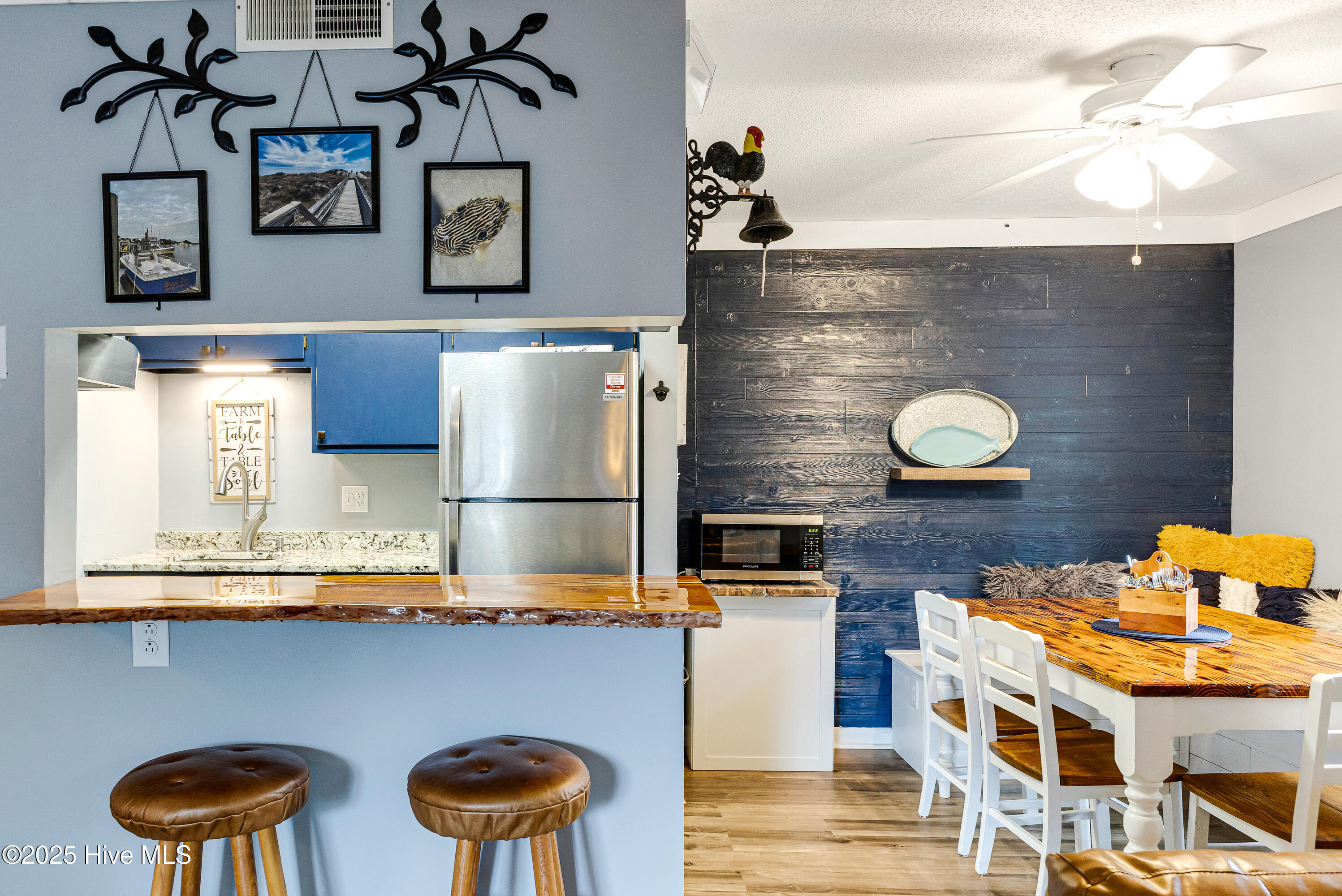 100538941 | Photo 11