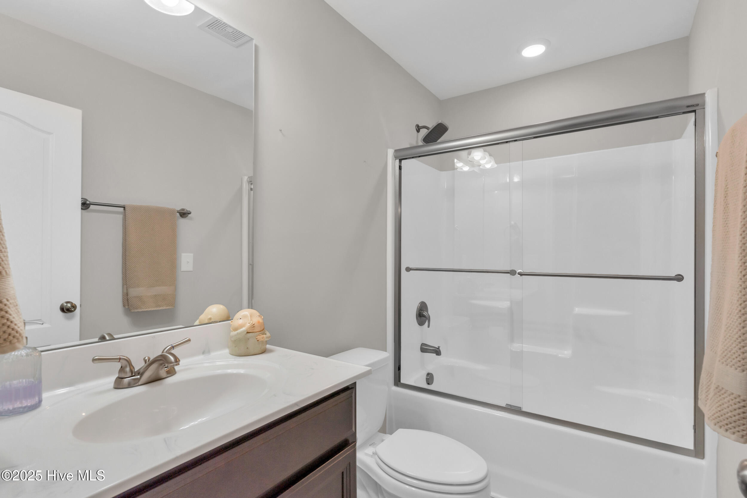 100539795 | Photo 26