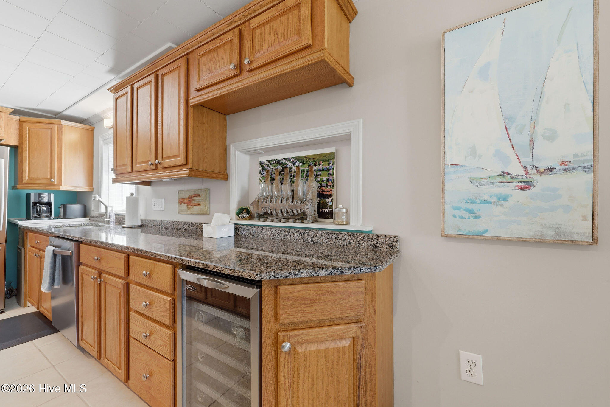 100566548 | Photo 13