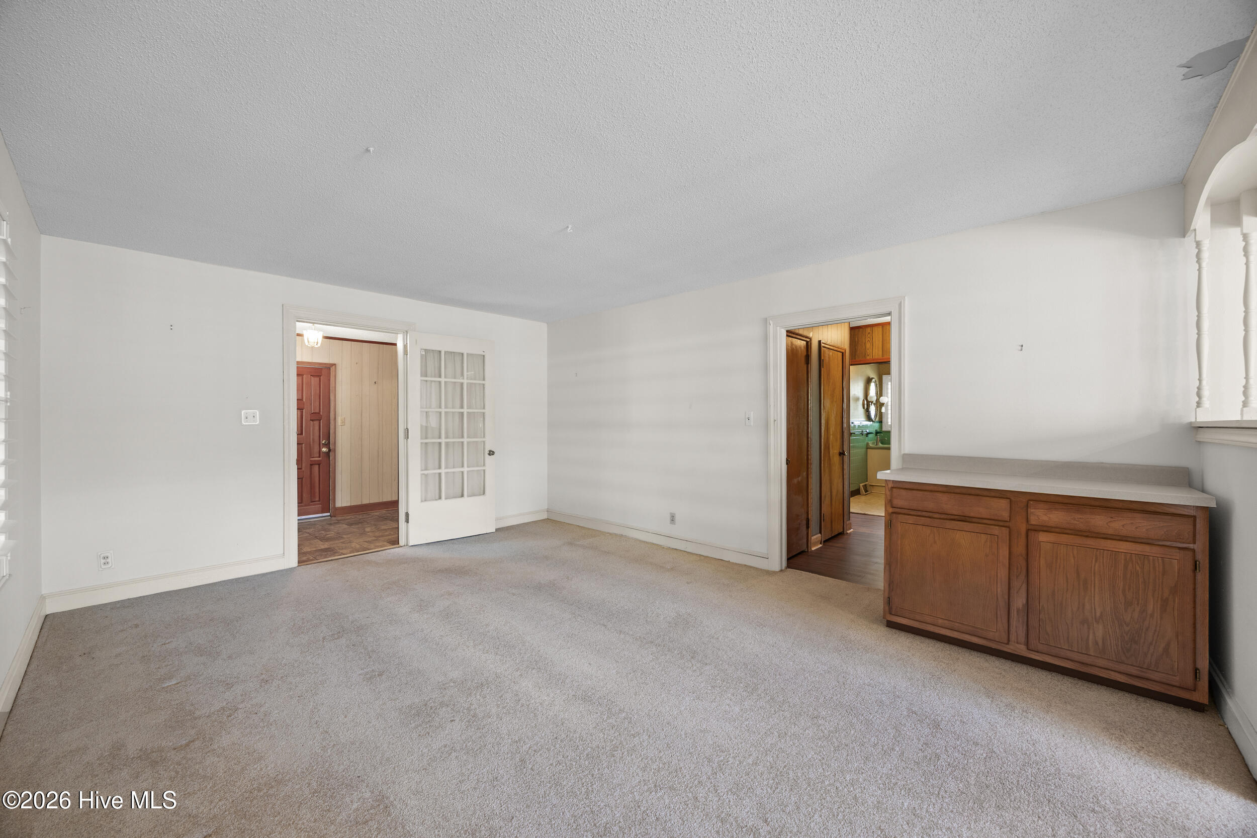 100564619 | Photo 17