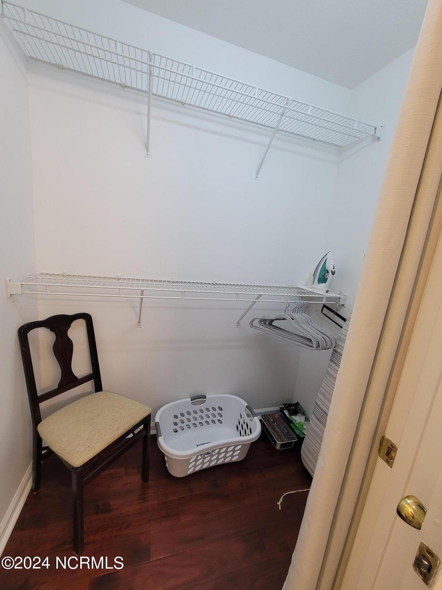 100565776 | Photo 19