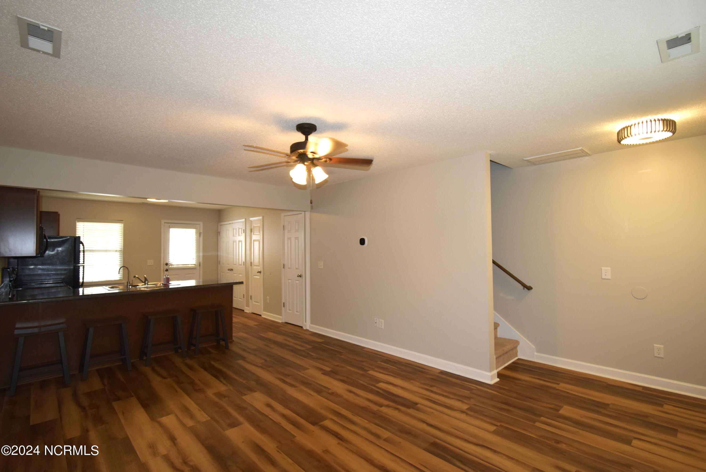 202 Lanieve Court 4,Hubert