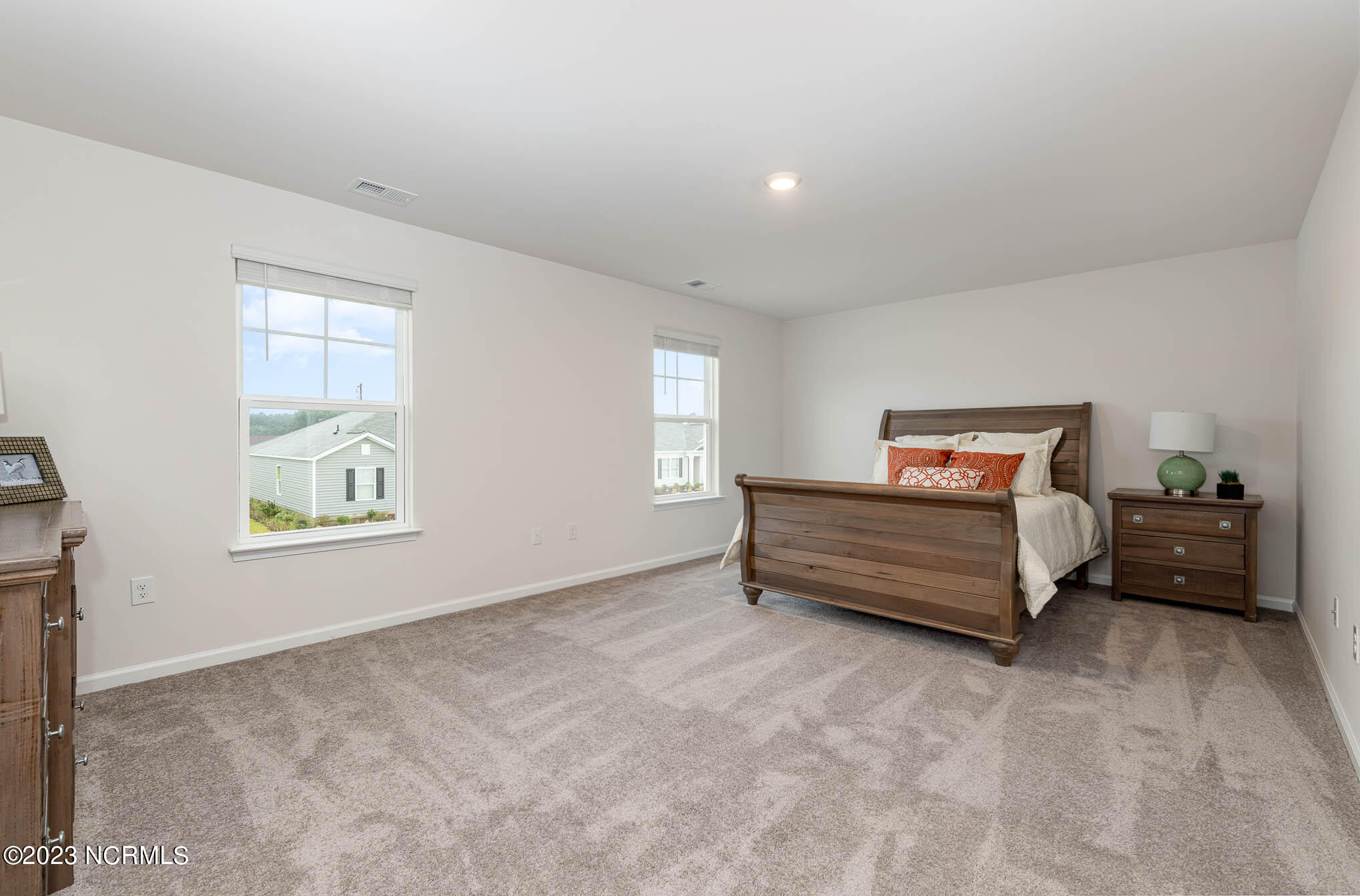 100550698 | Photo 20