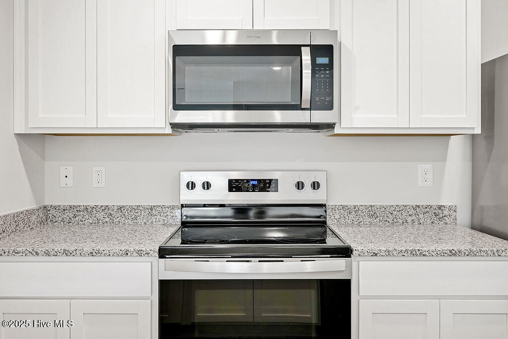 100520543 | Photo 13