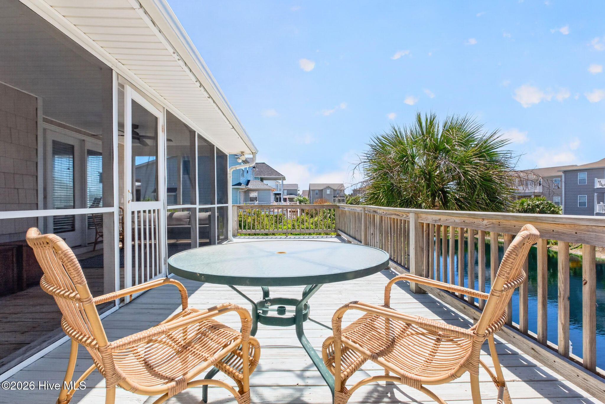 100566511 | Photo 19