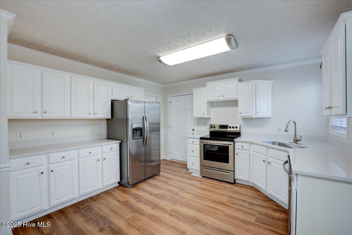 100546036 | Photo 30