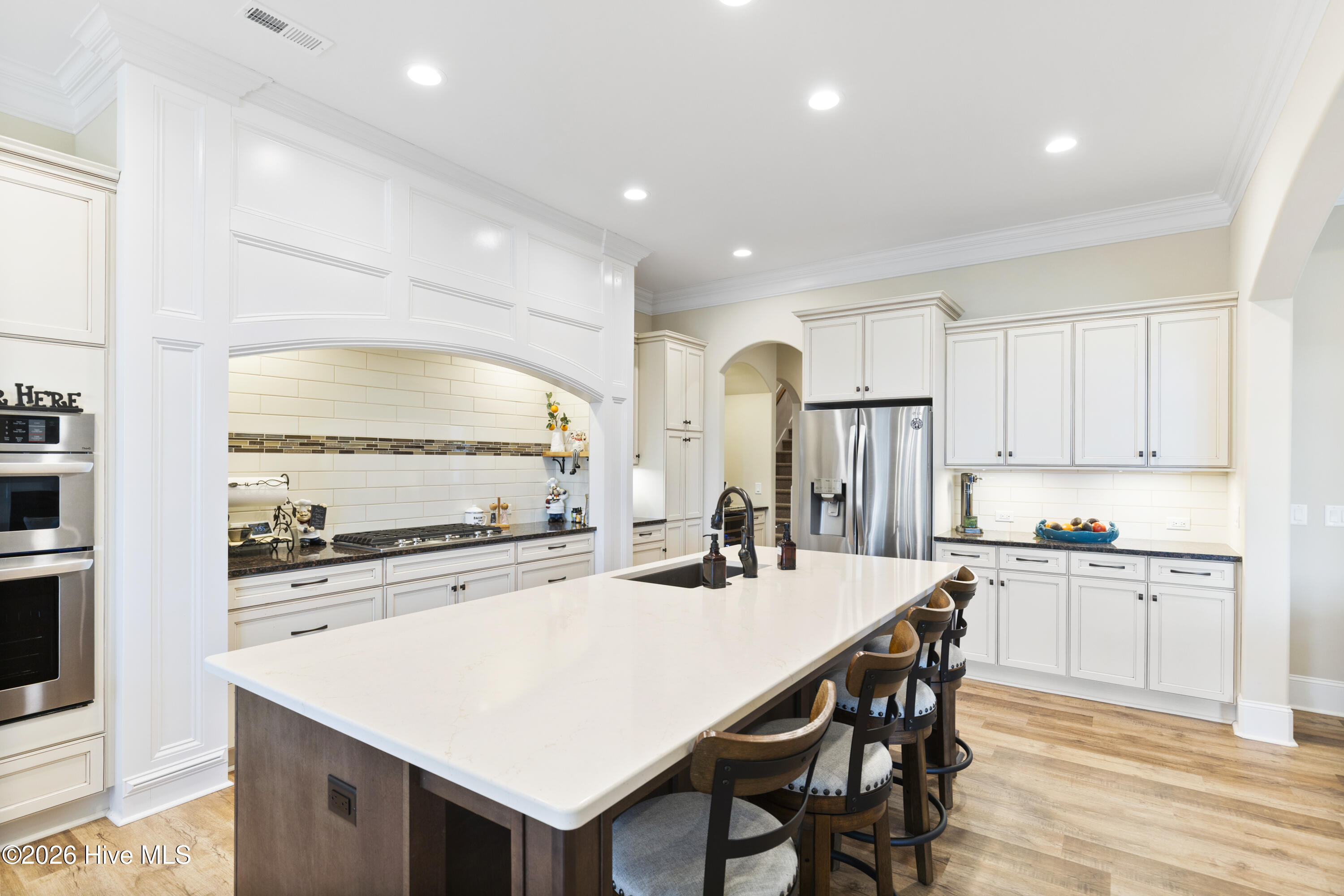 100551646 | Photo 11