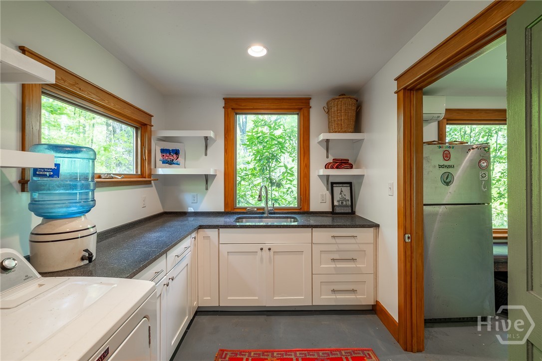 150 Hidden Hills Lane