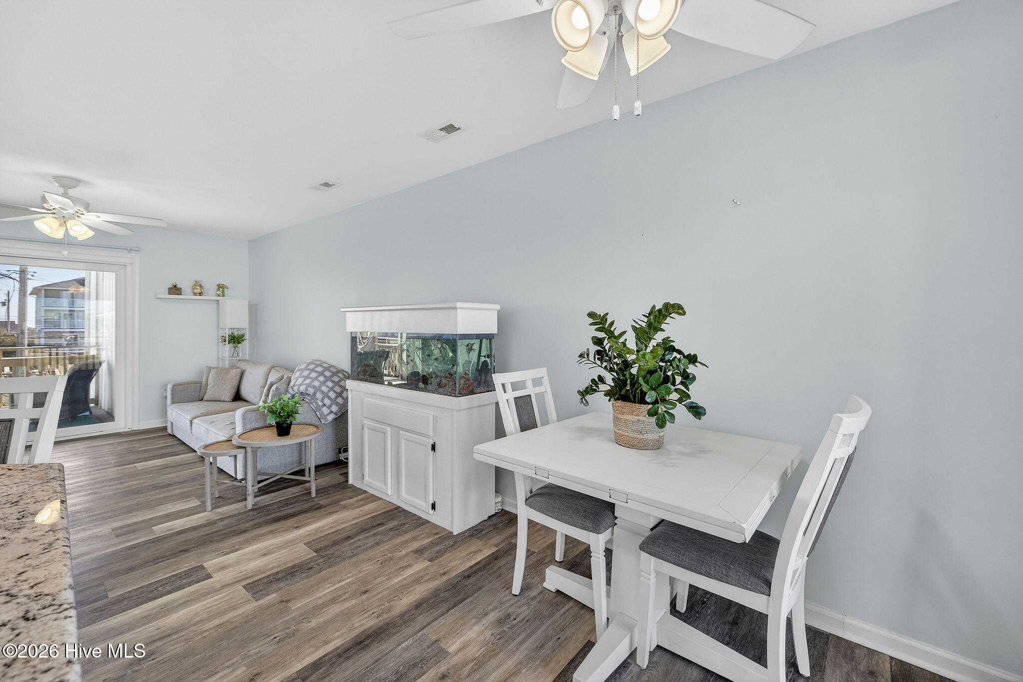 100554864 | Photo 19