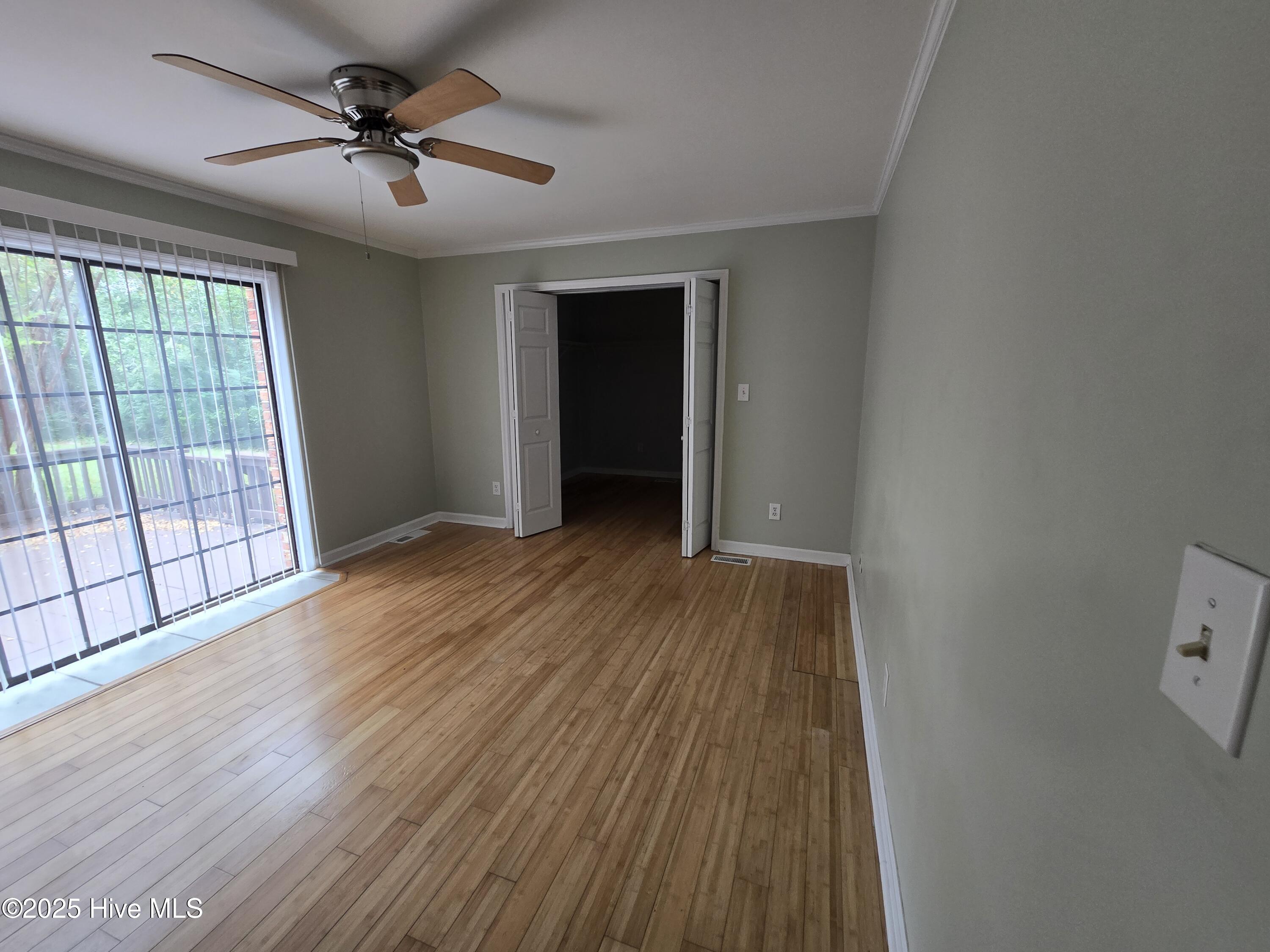 100527470 | Photo 27