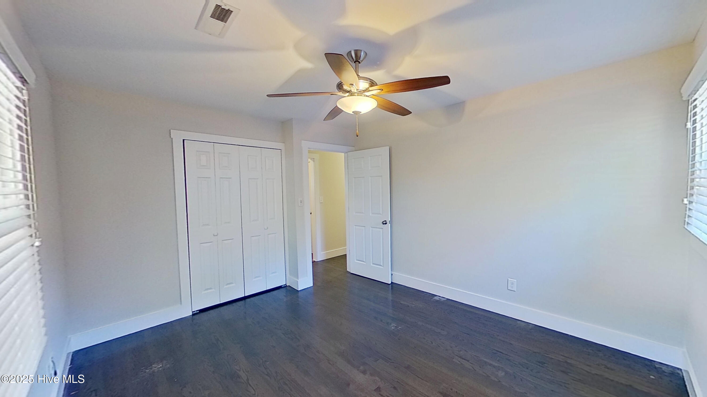 100541307 | Photo 29