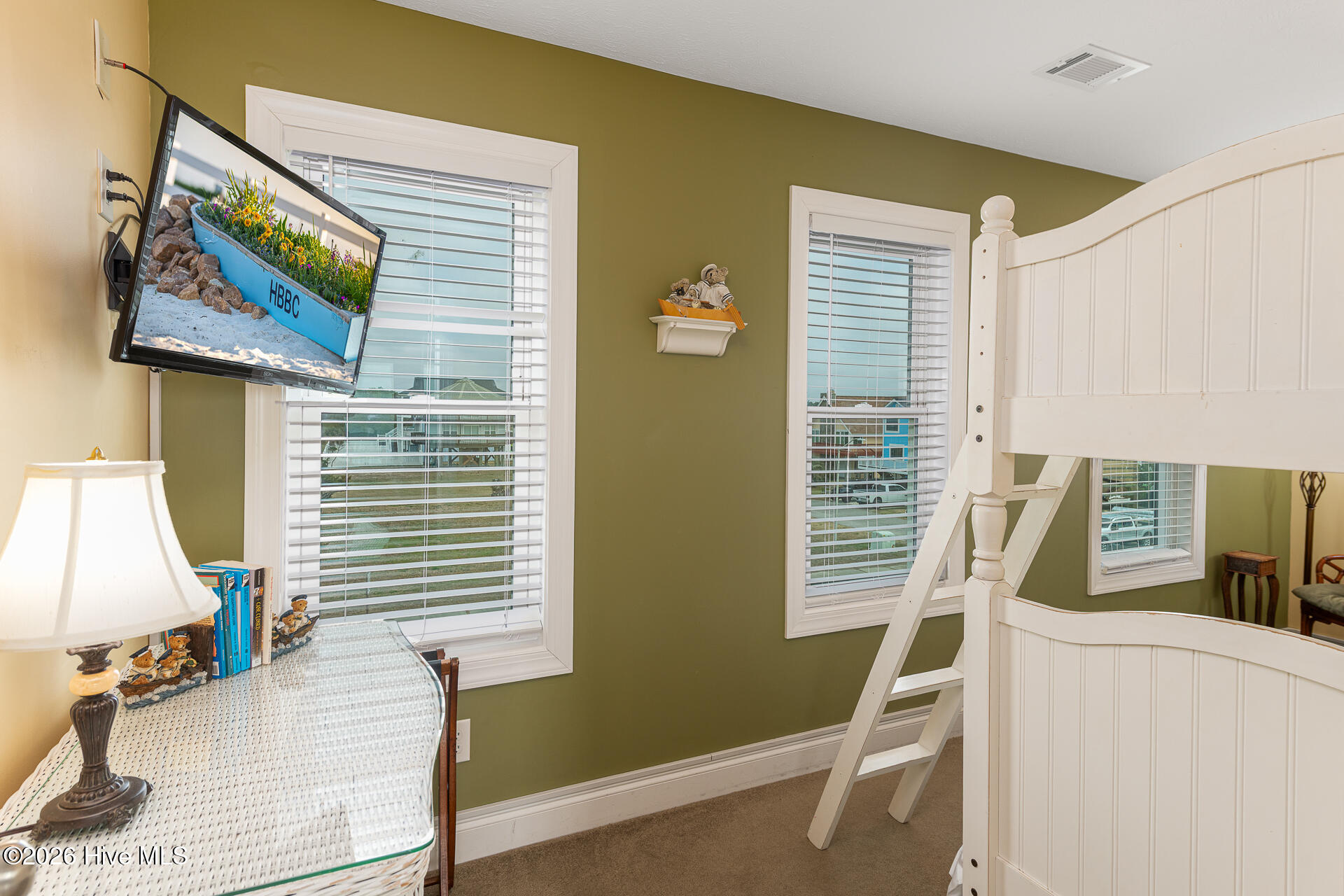 100558758 | Photo 37