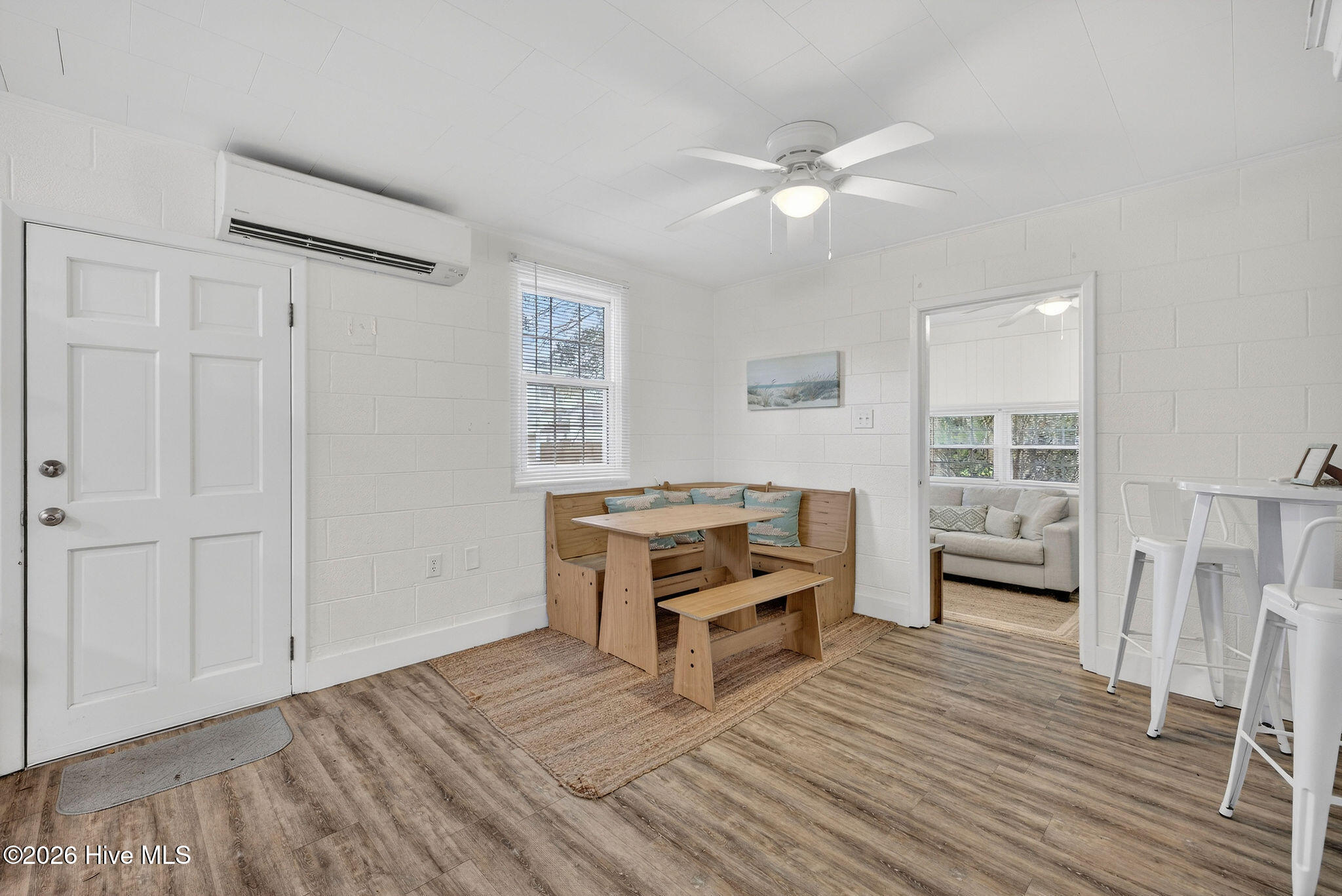 100553200 | Photo 12