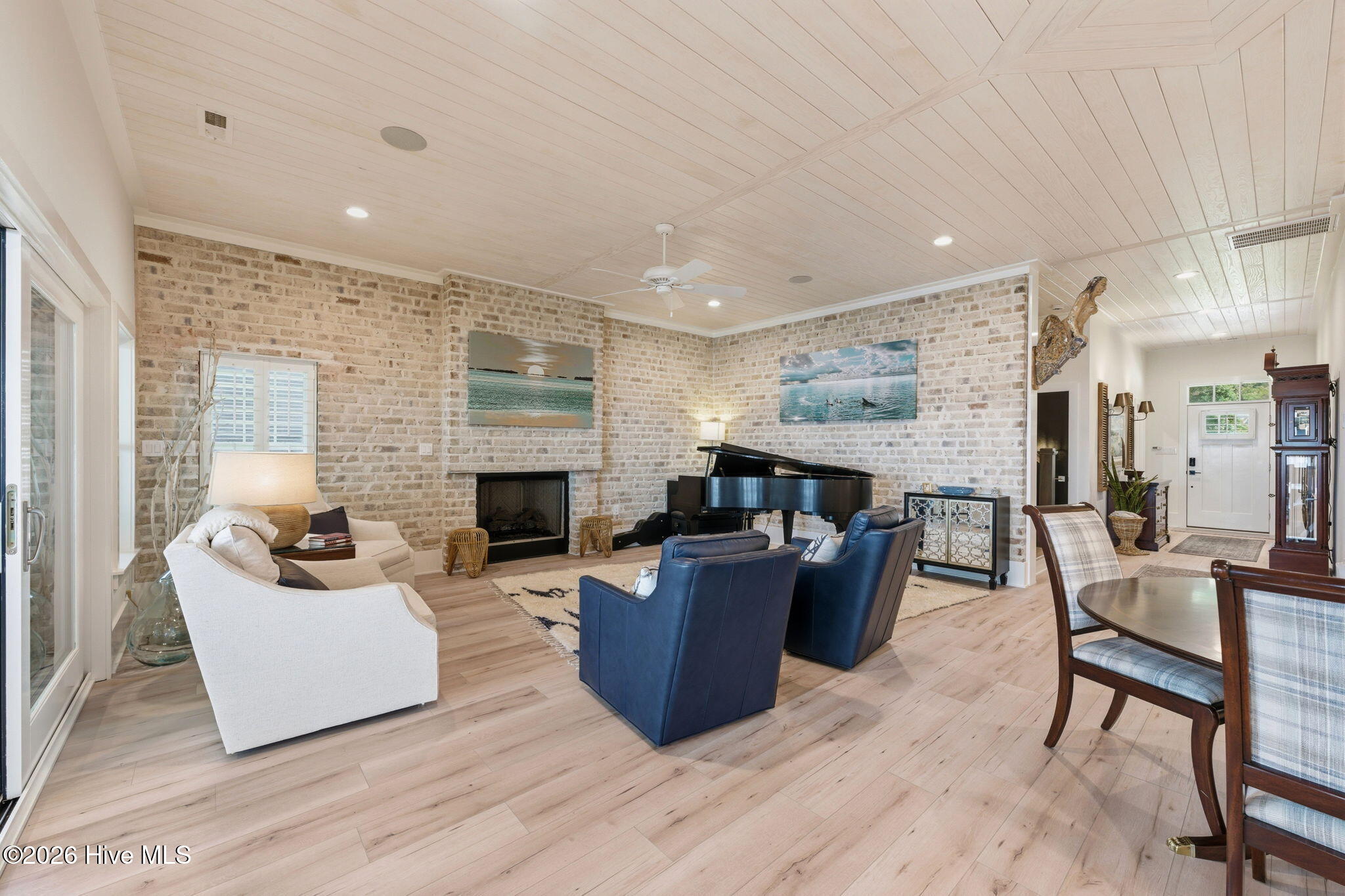 685 Raymond Road,Arapahoe