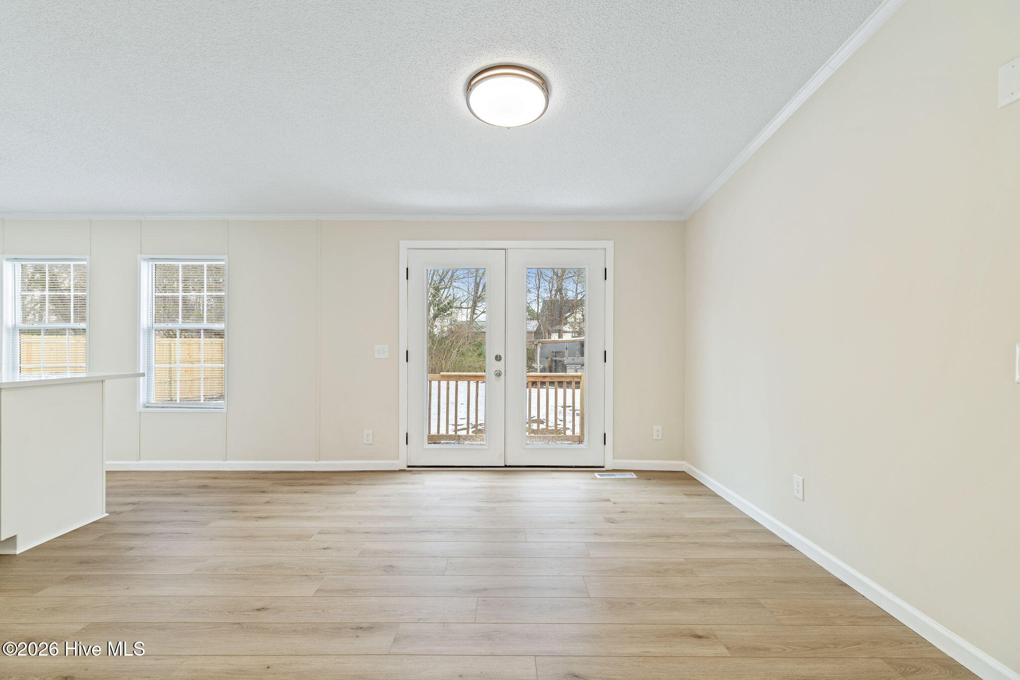 100552963 | Photo 13