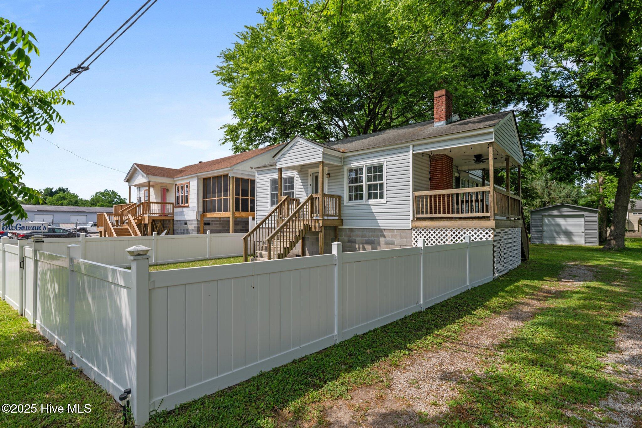 2402 Oaks Road,New Bern